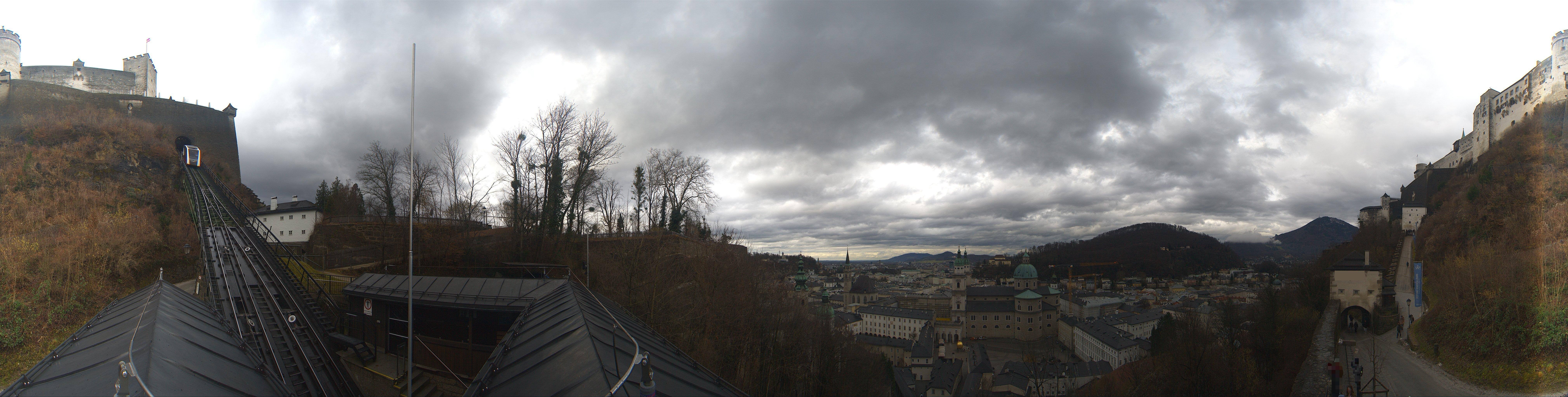 Archived image Webcam Panoramic view from Salzburg funicular