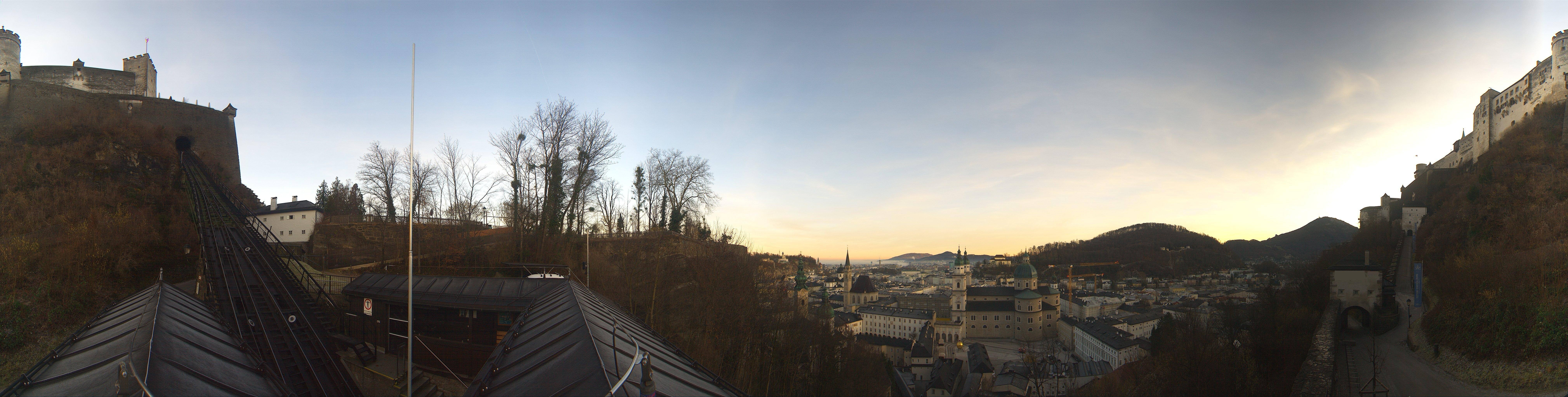 Archived image Webcam Panoramic view from Salzburg funicular