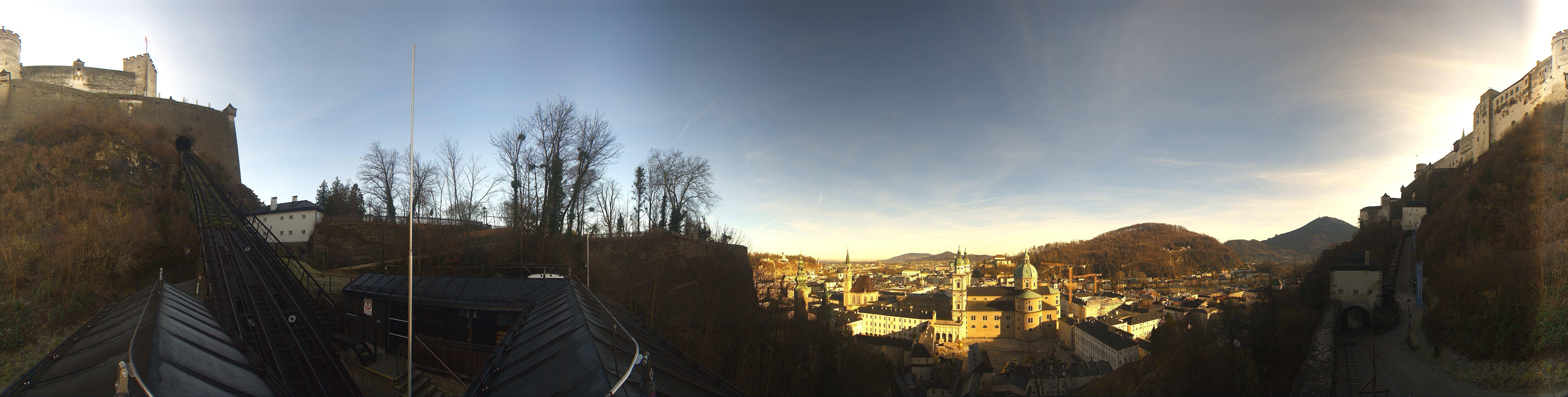 Archived image Webcam Panoramic view from Salzburg funicular