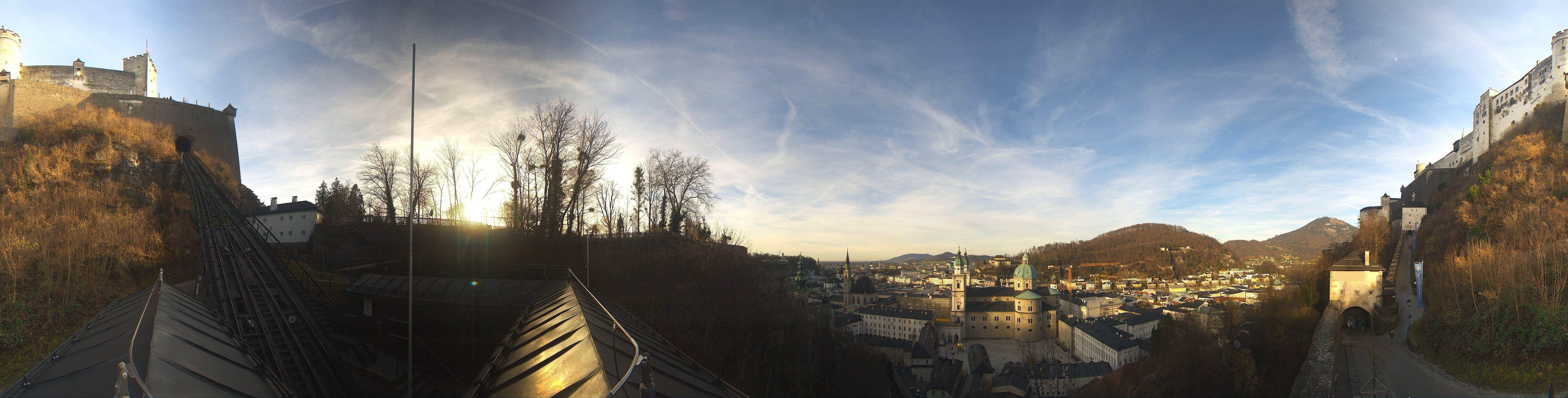 Archived image Webcam Panoramic view from Salzburg funicular