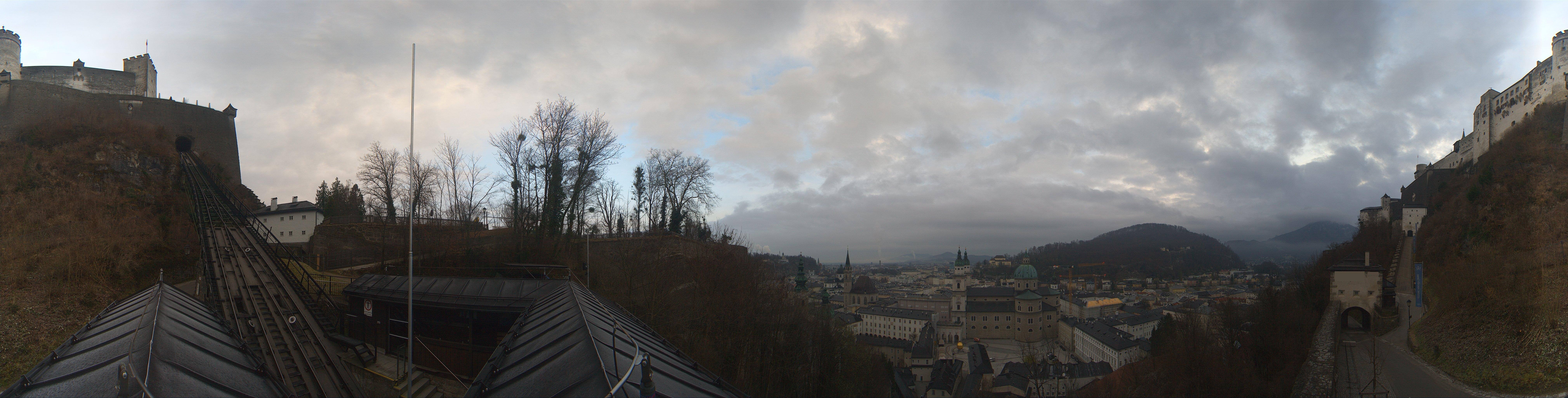 Archived image Webcam Panoramic view from Salzburg funicular