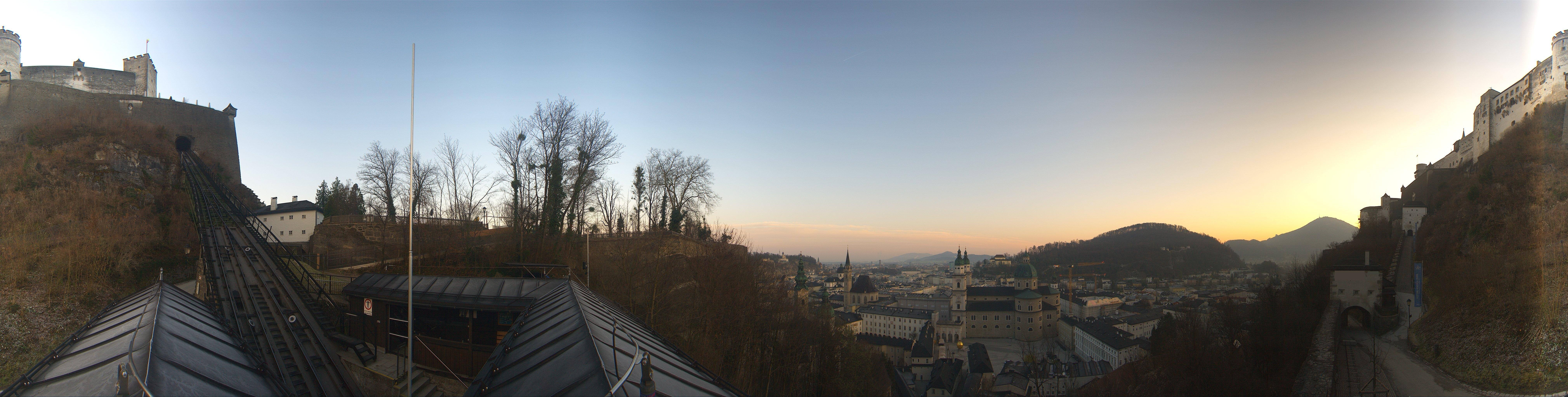 Archived image Webcam Panoramic view from Salzburg funicular