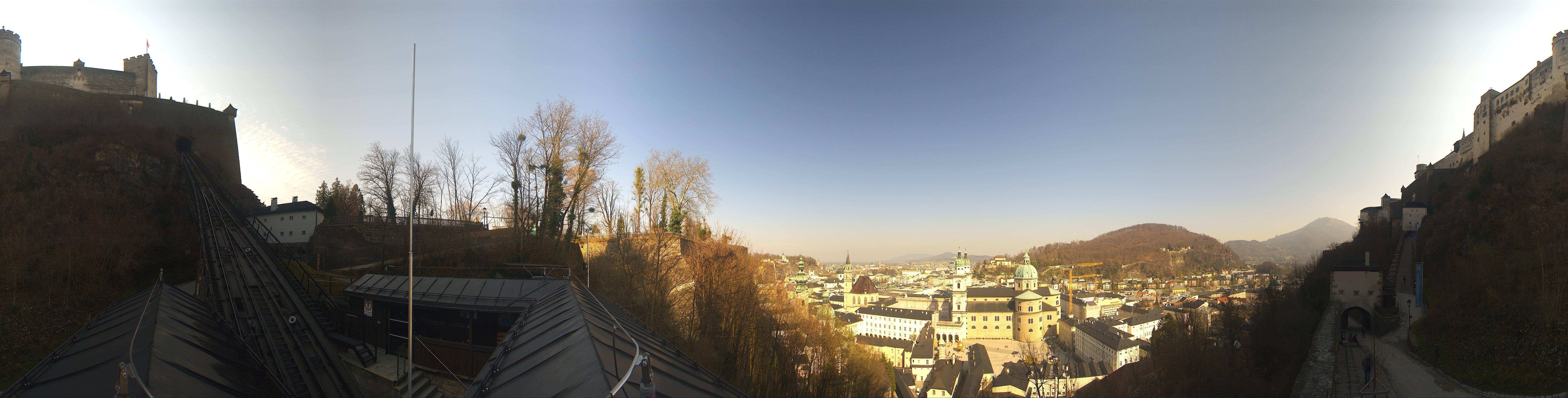 Archived image Webcam Panoramic view from Salzburg funicular