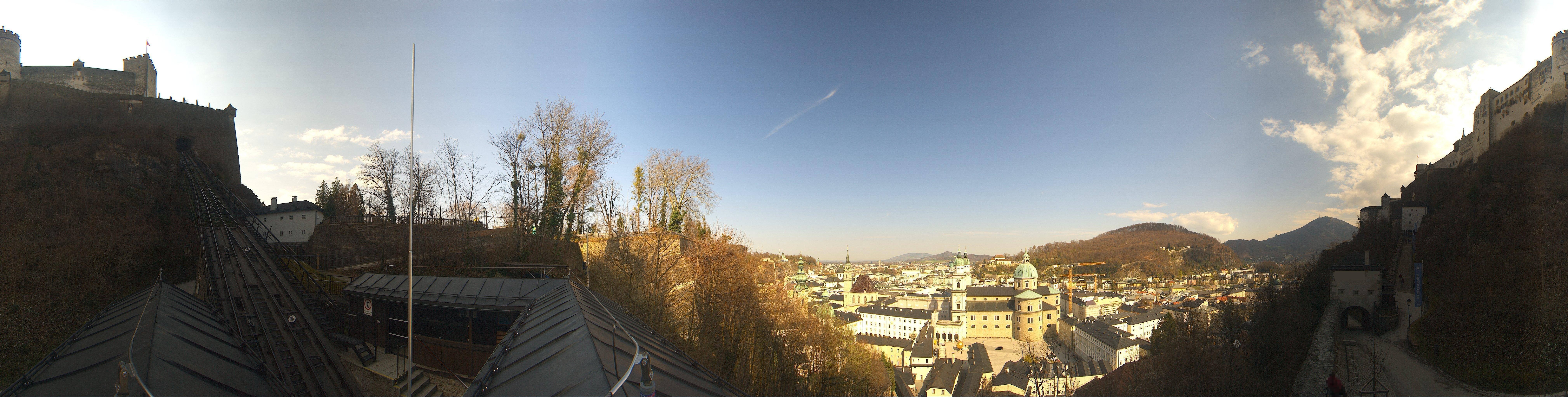 Archived image Webcam Panoramic view from Salzburg funicular