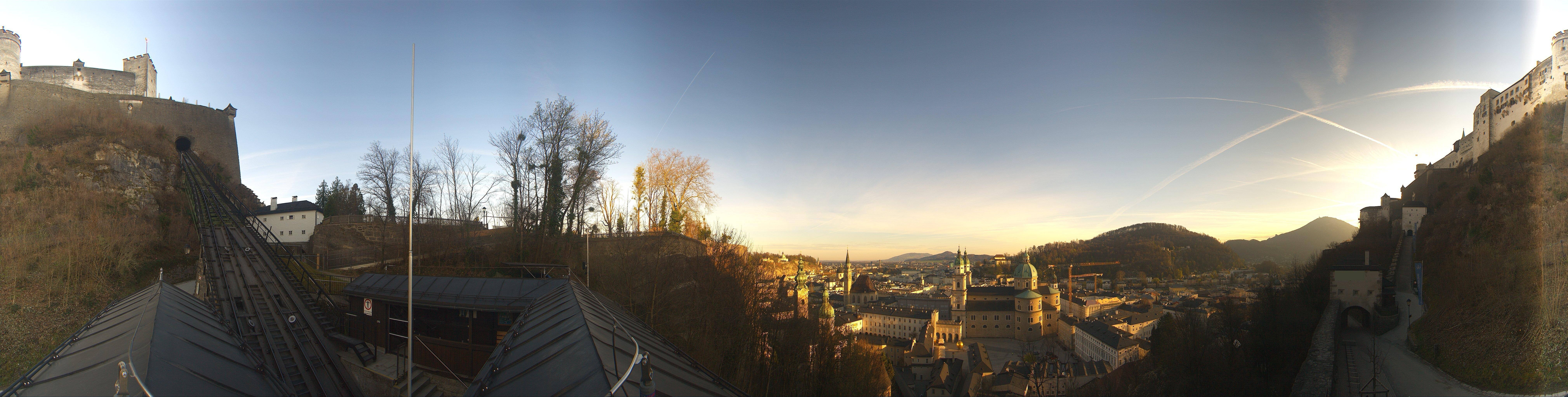 Archived image Webcam Panoramic view from Salzburg funicular