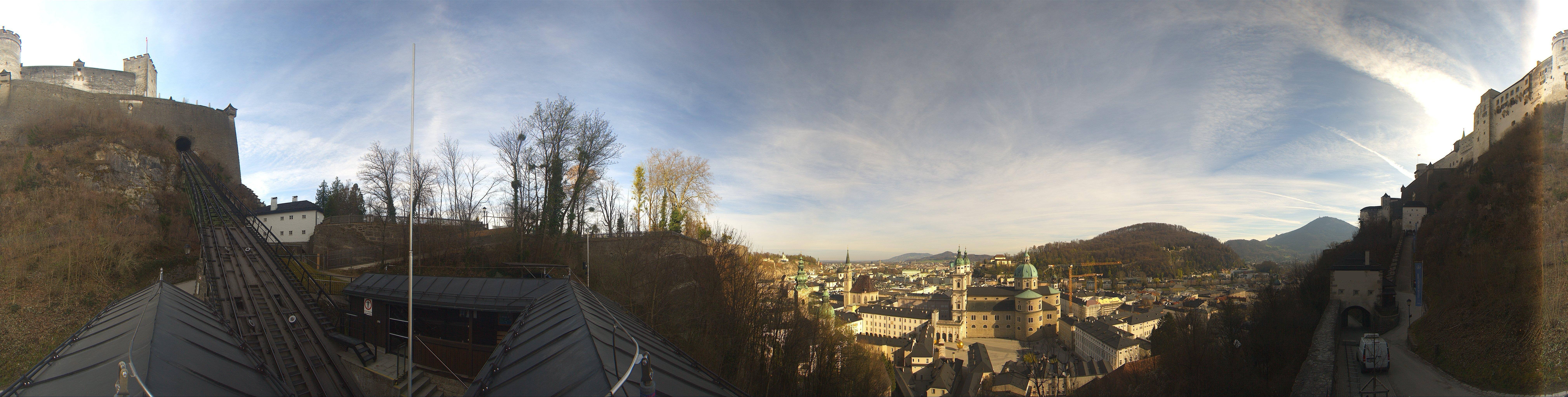 Archived image Webcam Panoramic view from Salzburg funicular