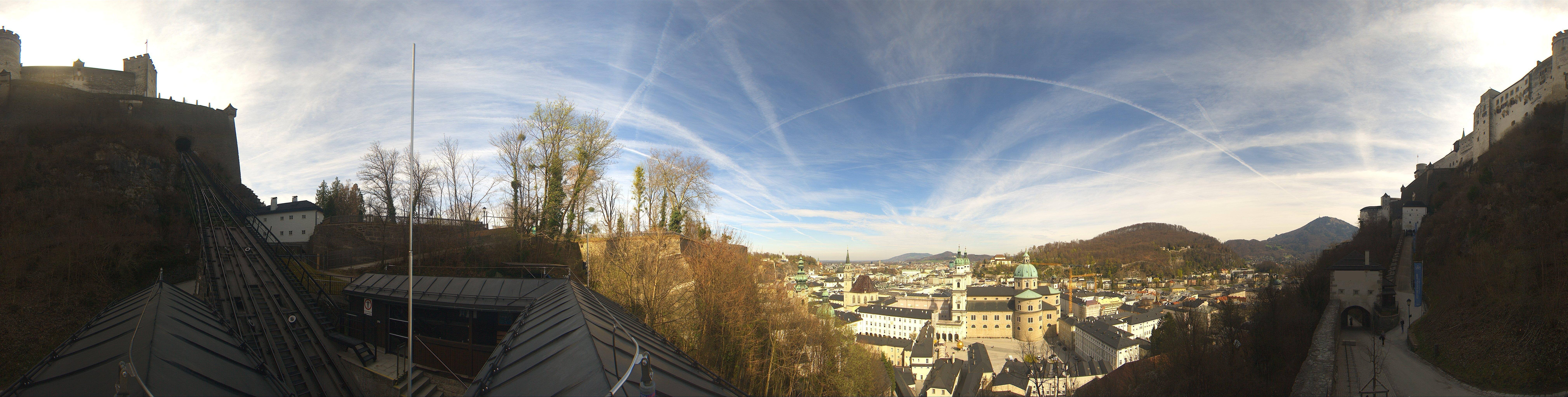 Archived image Webcam Panoramic view from Salzburg funicular