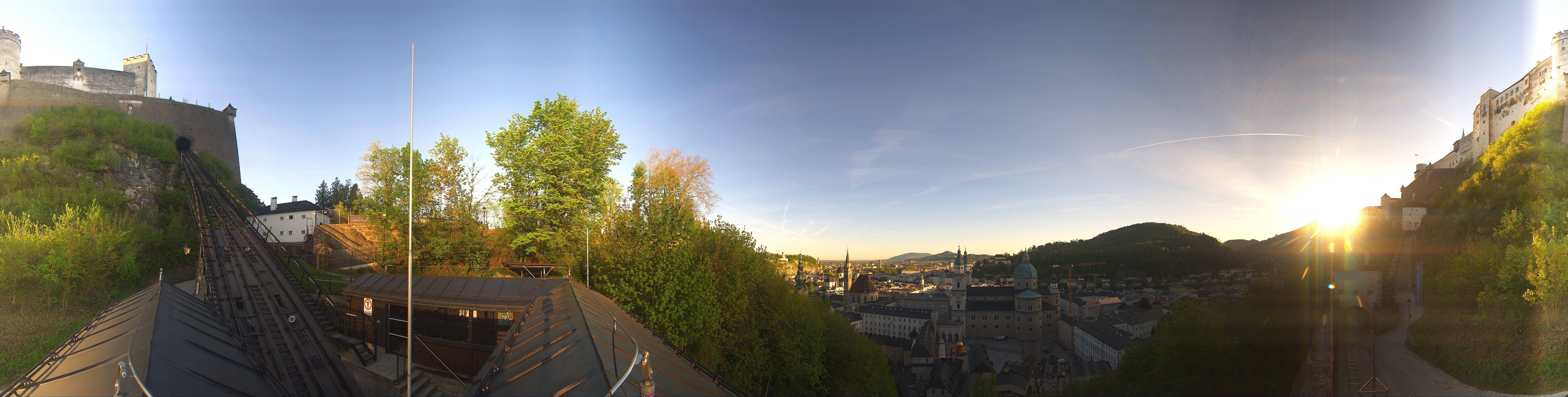 Archived image Webcam Panoramic view from Salzburg funicular