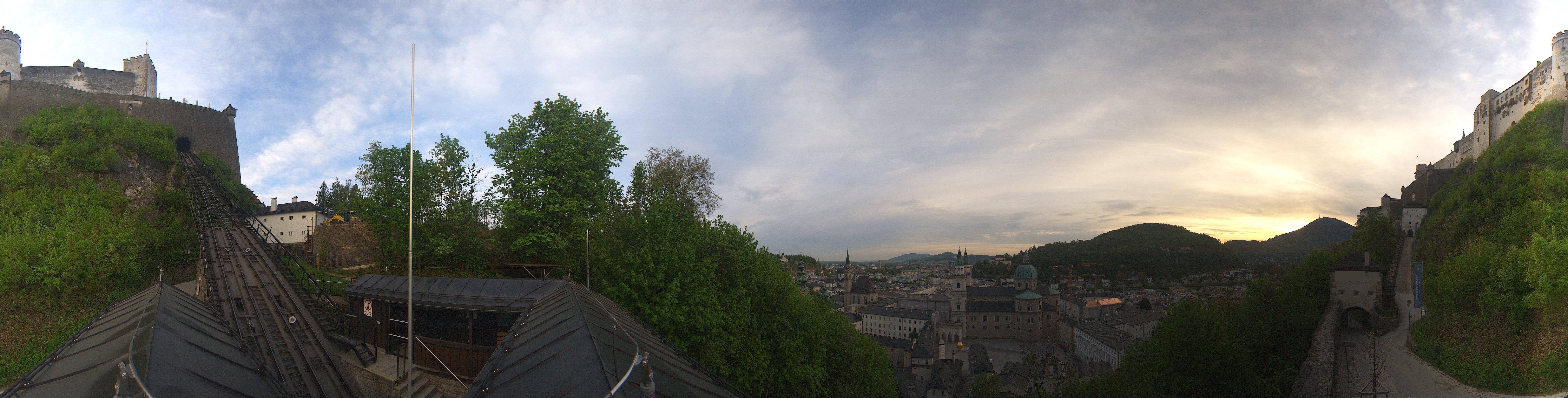 Archived image Webcam Panoramic view from Salzburg funicular