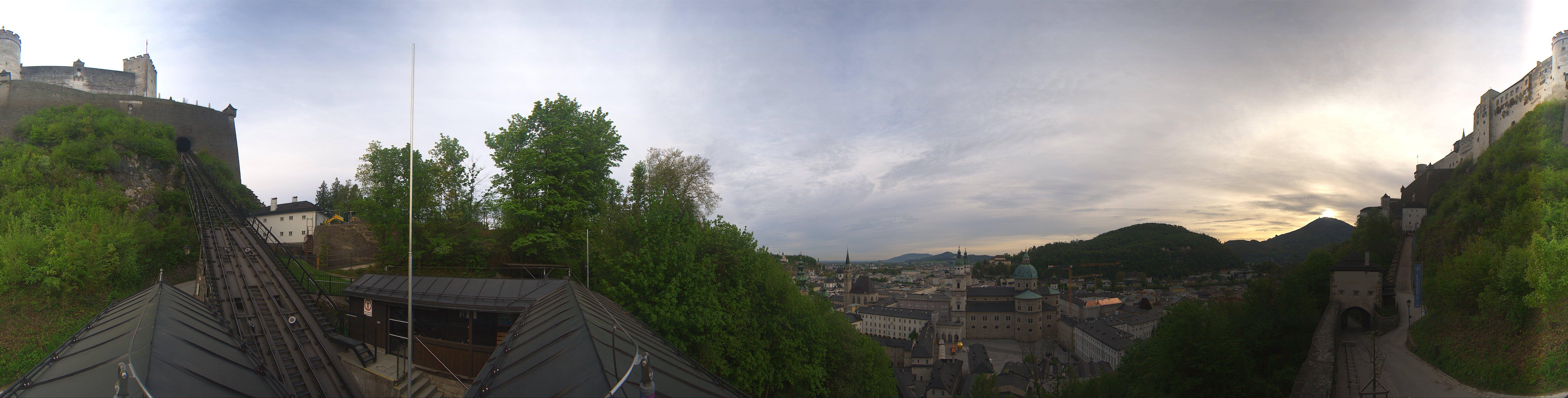 Archived image Webcam Panoramic view from Salzburg funicular
