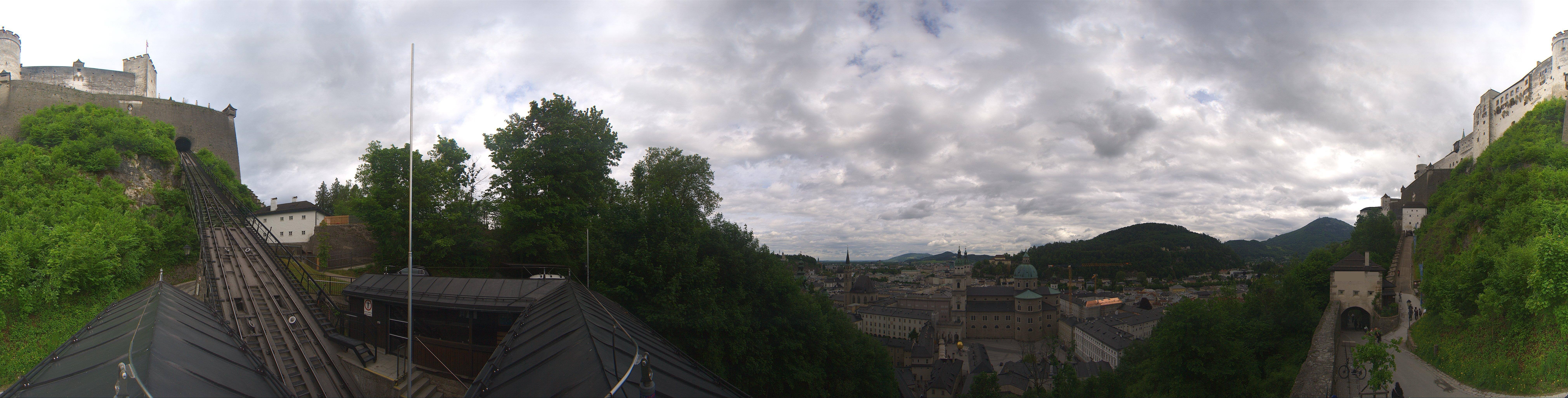 Archived image Webcam Panoramic view from Salzburg funicular