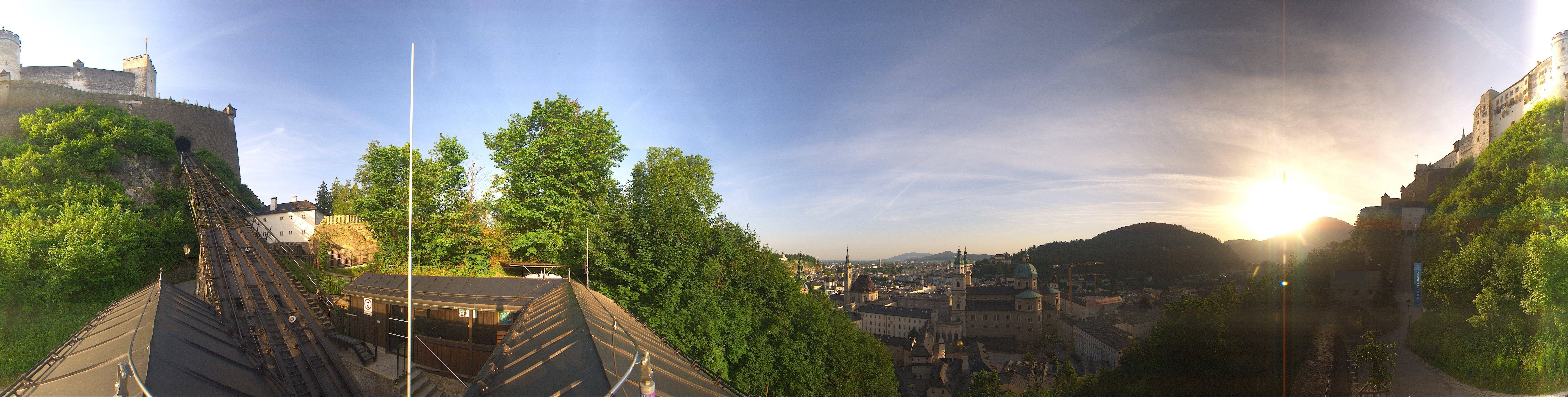 Archived image Webcam Panoramic view from Salzburg funicular