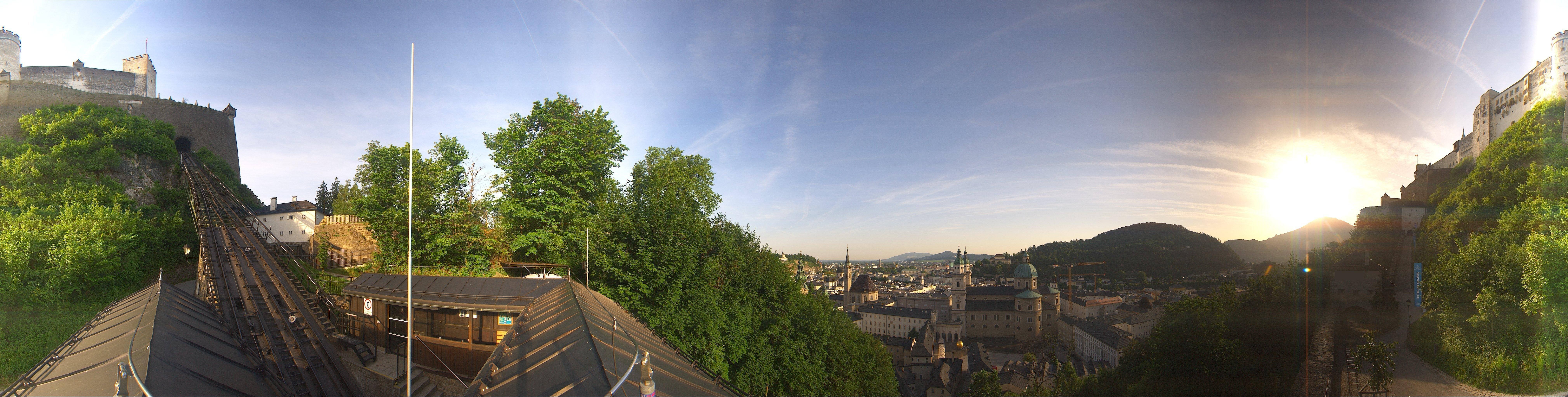 Archived image Webcam Panoramic view from Salzburg funicular
