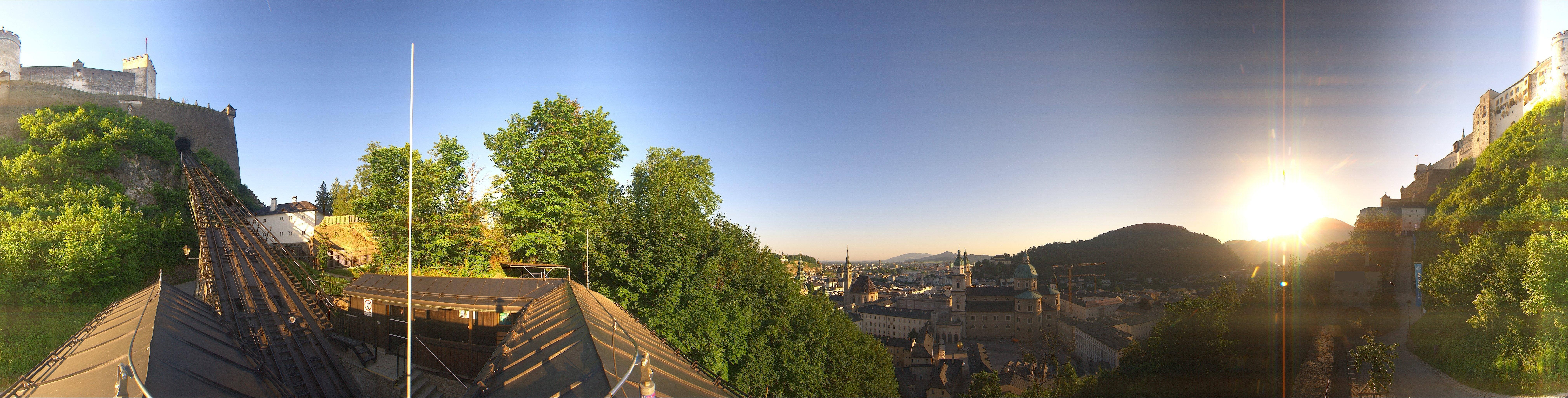 Archived image Webcam Panoramic view from Salzburg funicular