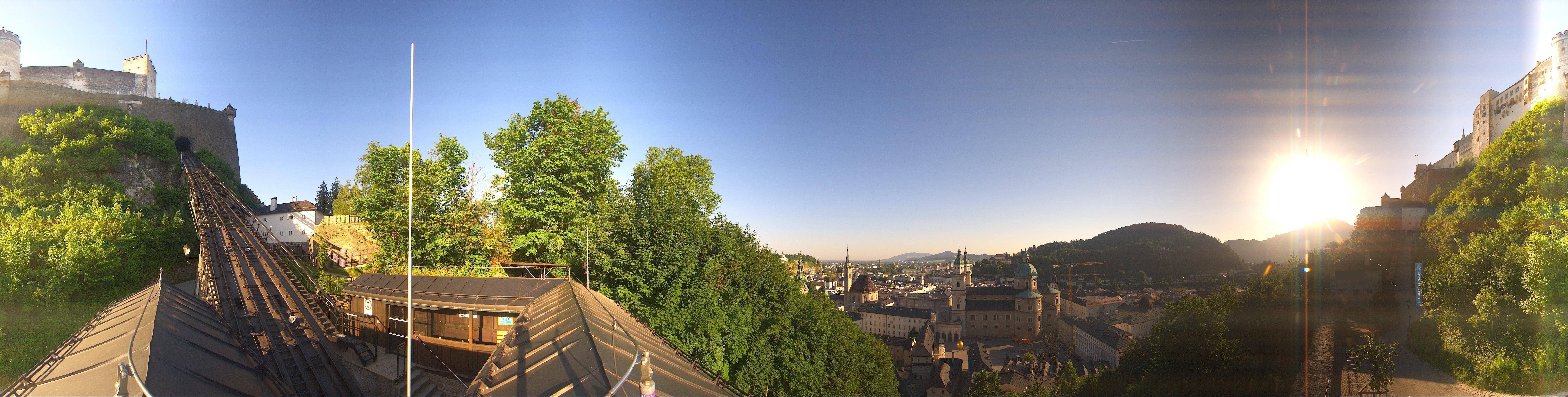 Archived image Webcam Panoramic view from Salzburg funicular