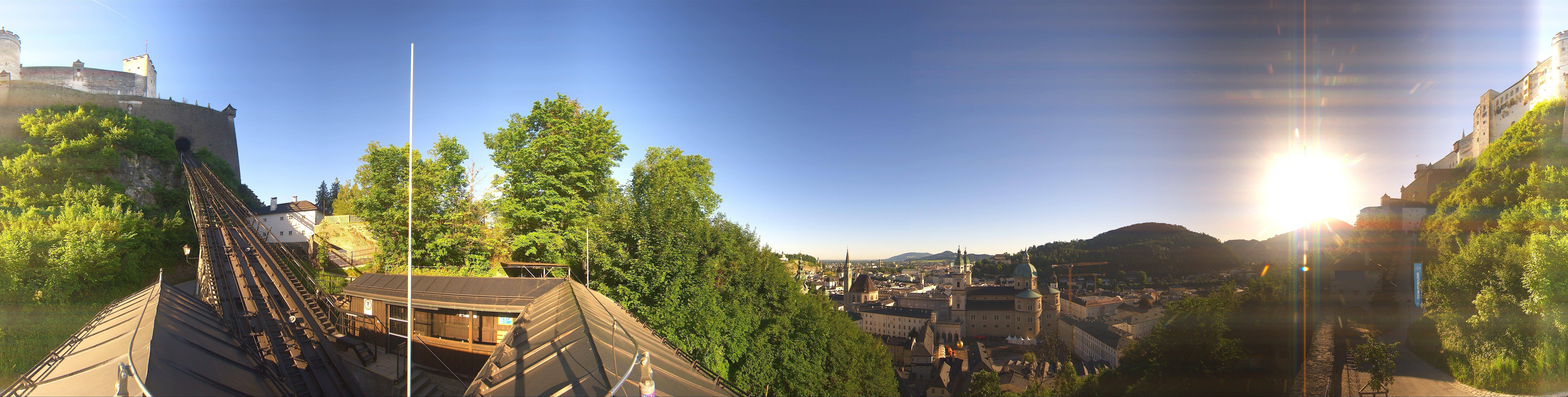 Archived image Webcam Panoramic view from Salzburg funicular
