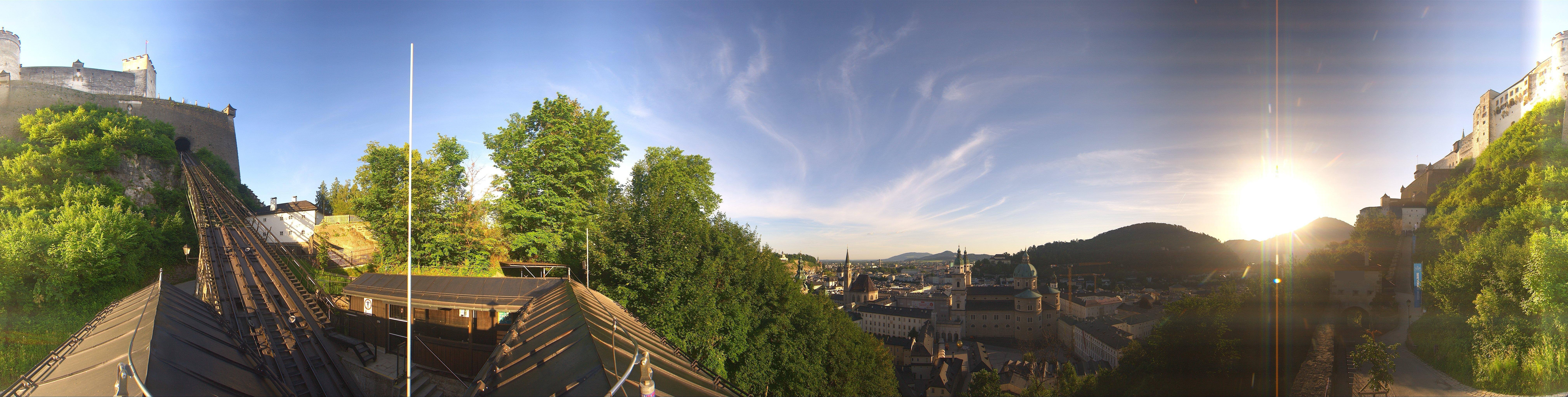 Archived image Webcam Panoramic view from Salzburg funicular