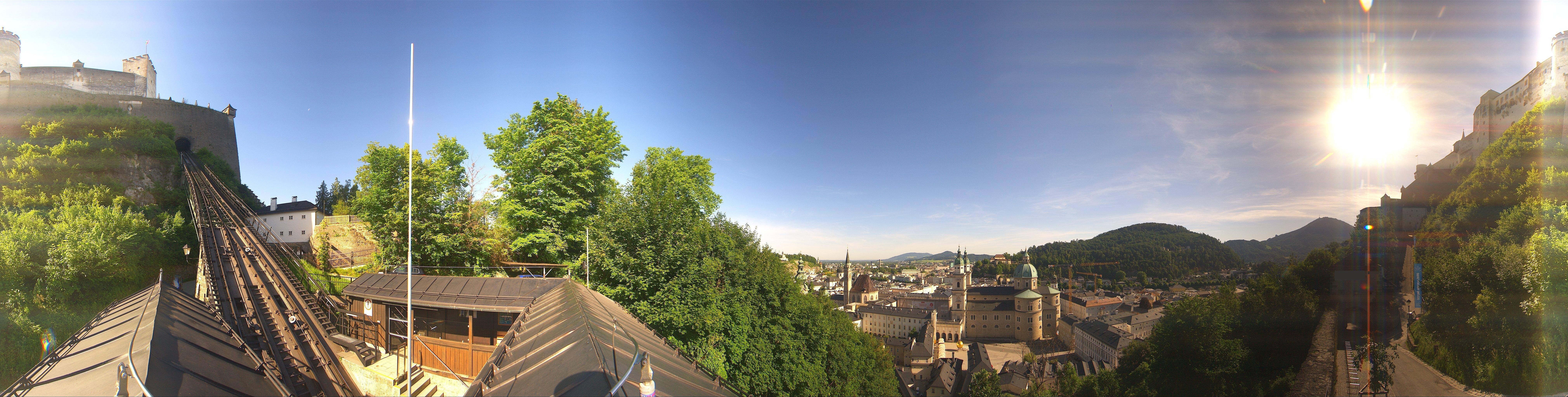 Archived image Webcam Panoramic view from Salzburg funicular
