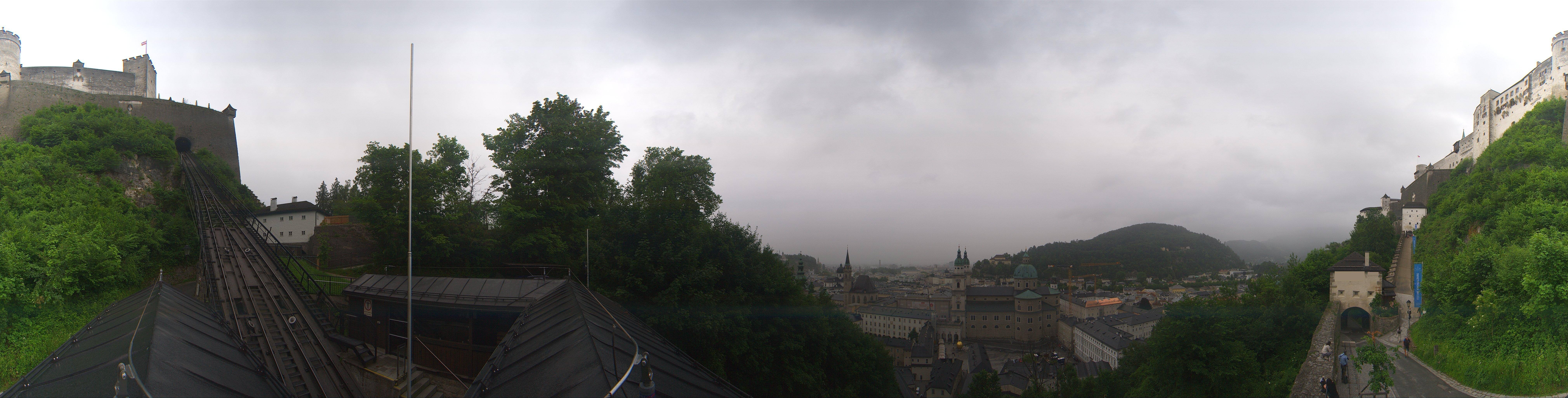 Archived image Webcam Panoramic view from Salzburg funicular