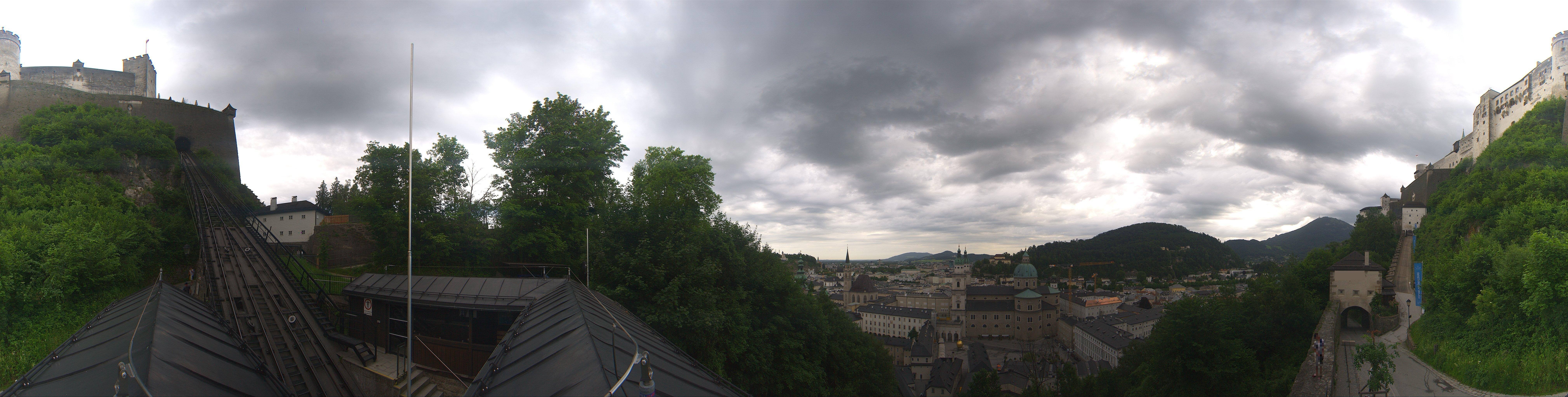 Archived image Webcam Panoramic view from Salzburg funicular