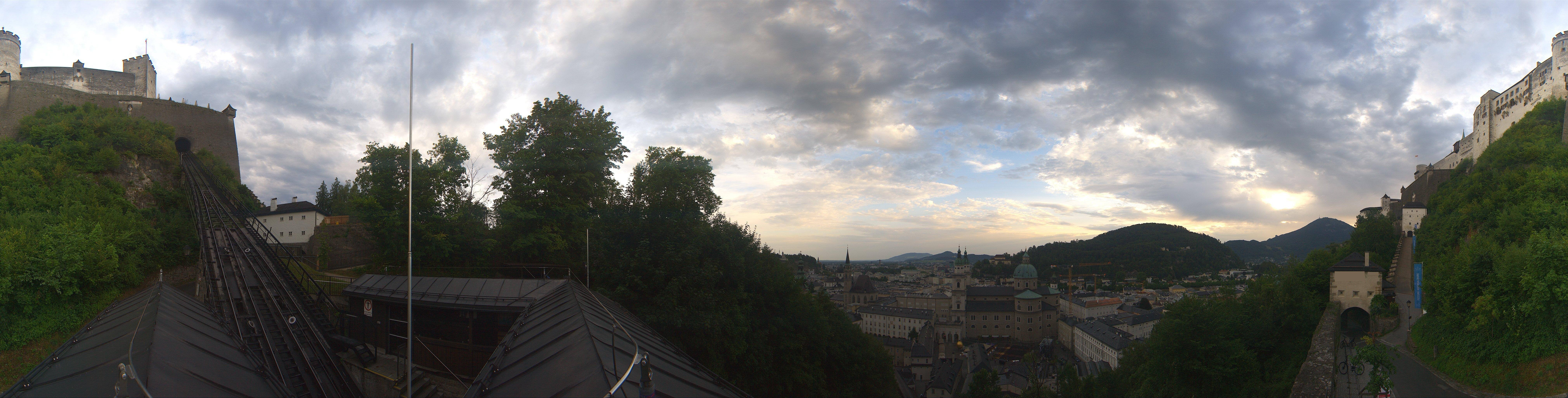 Archived image Webcam Panoramic view from Salzburg funicular