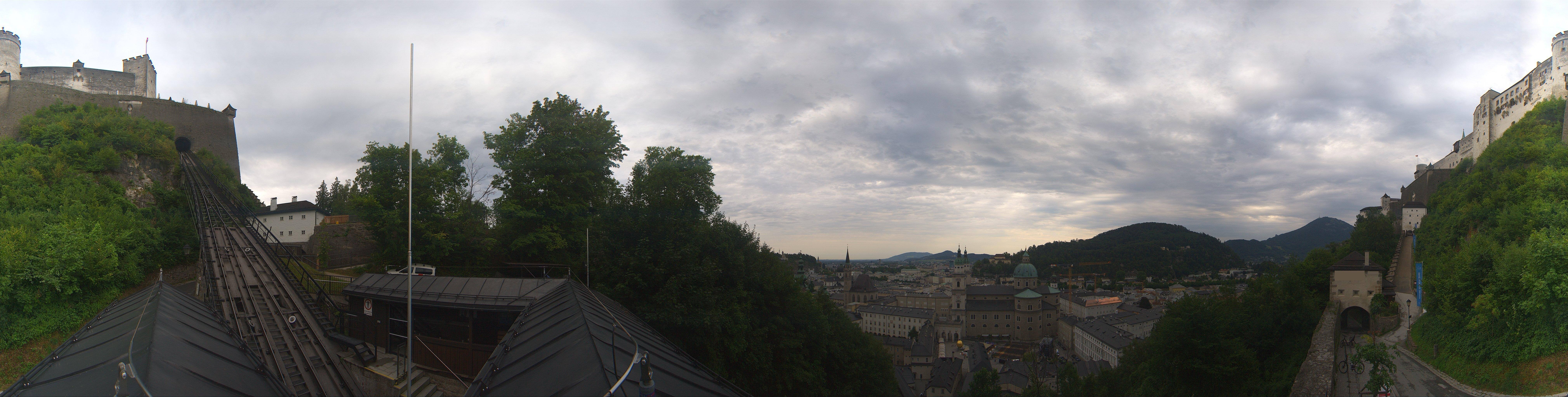 Archived image Webcam Panoramic view from Salzburg funicular