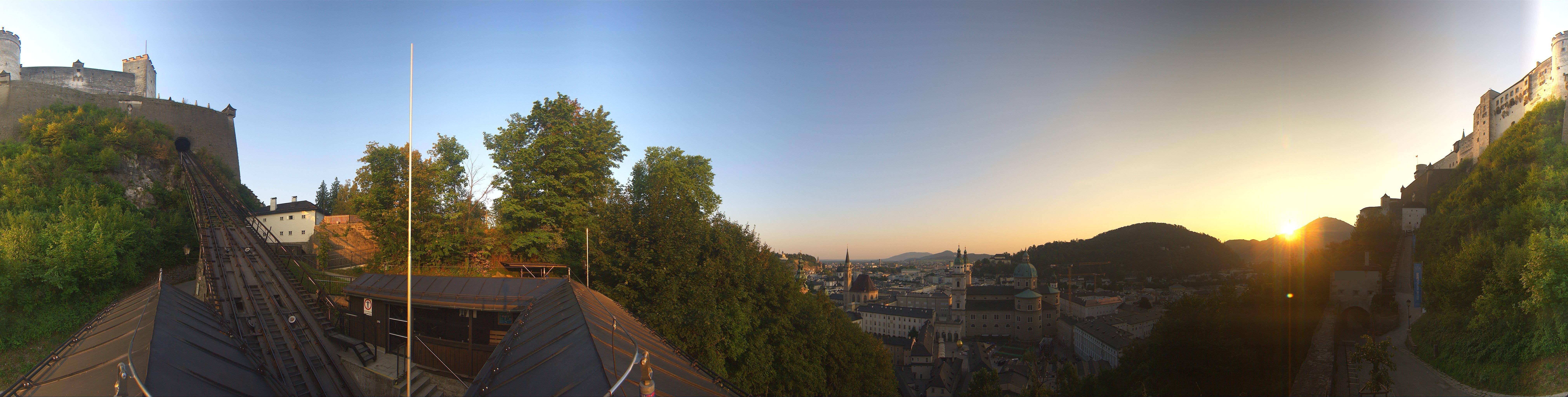 Archived image Webcam Panoramic view from Salzburg funicular