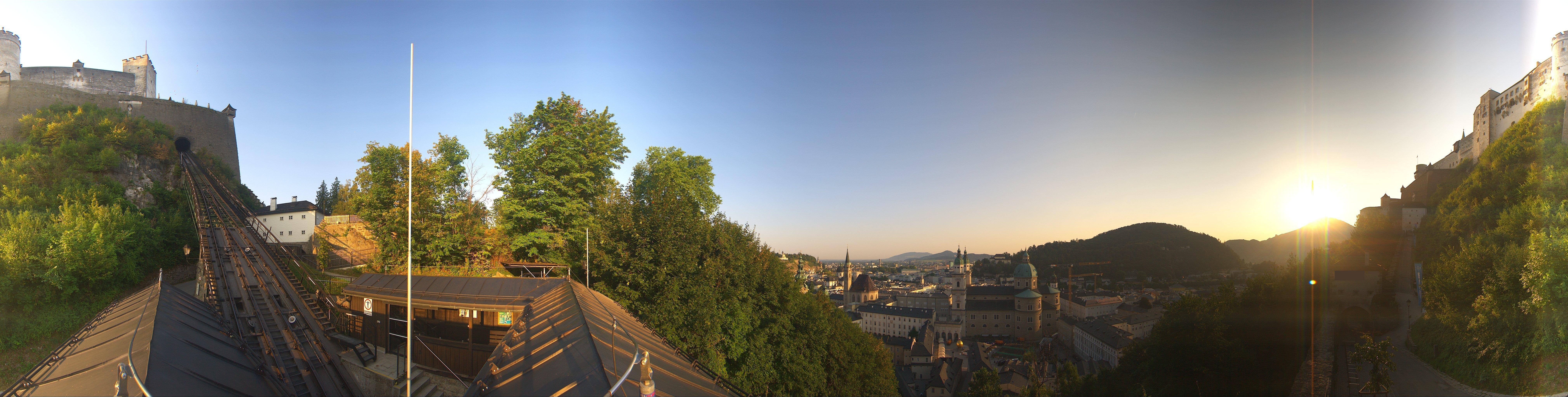 Archived image Webcam Panoramic view from Salzburg funicular