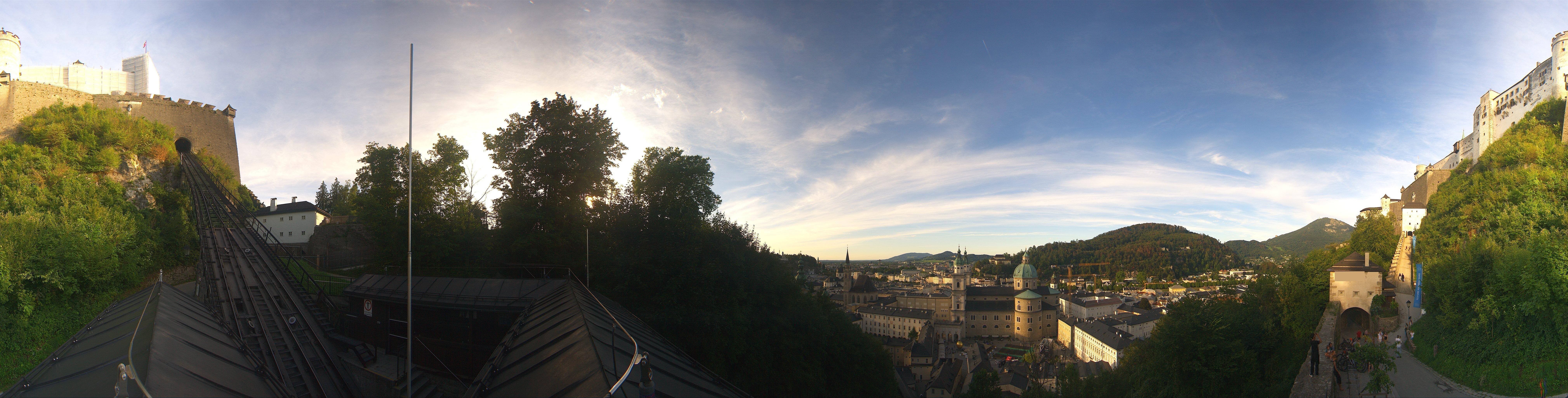 Archived image Webcam Panoramic view from Salzburg funicular