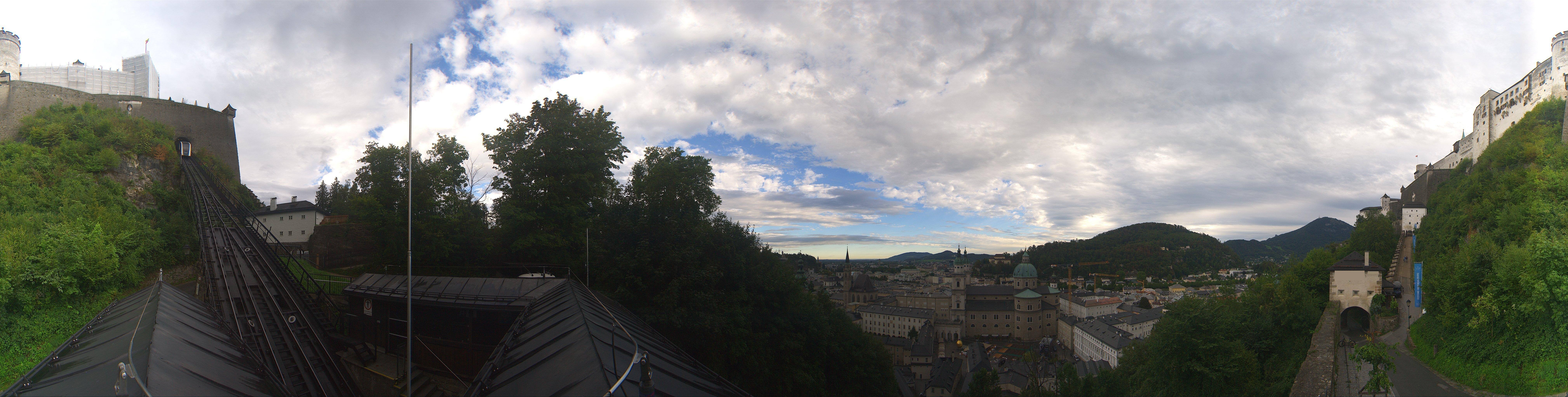 Archived image Webcam Panoramic view from Salzburg funicular
