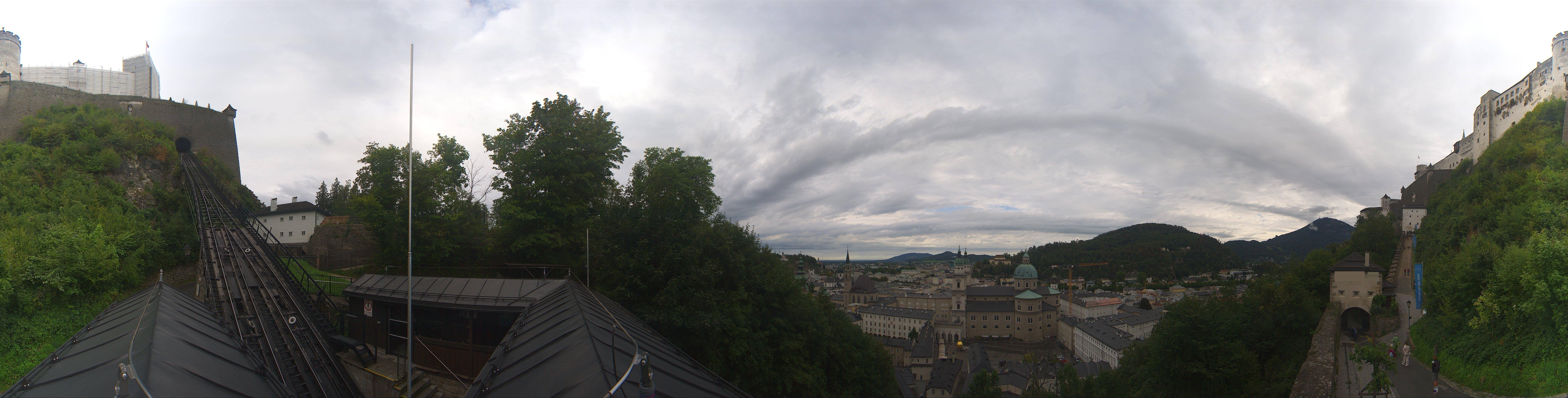 Archived image Webcam Panoramic view from Salzburg funicular