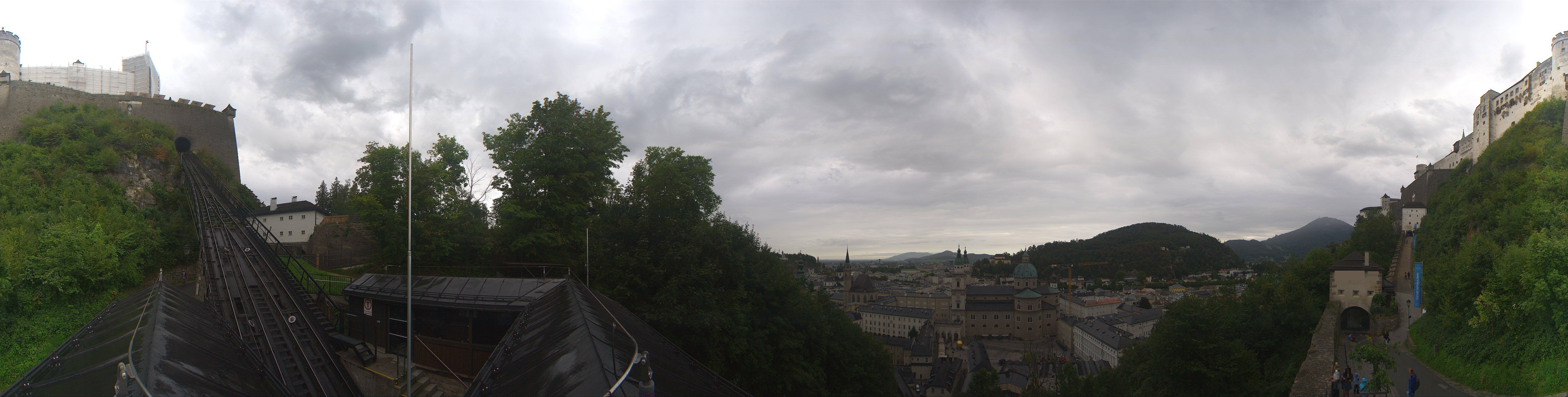 Archived image Webcam Panoramic view from Salzburg funicular