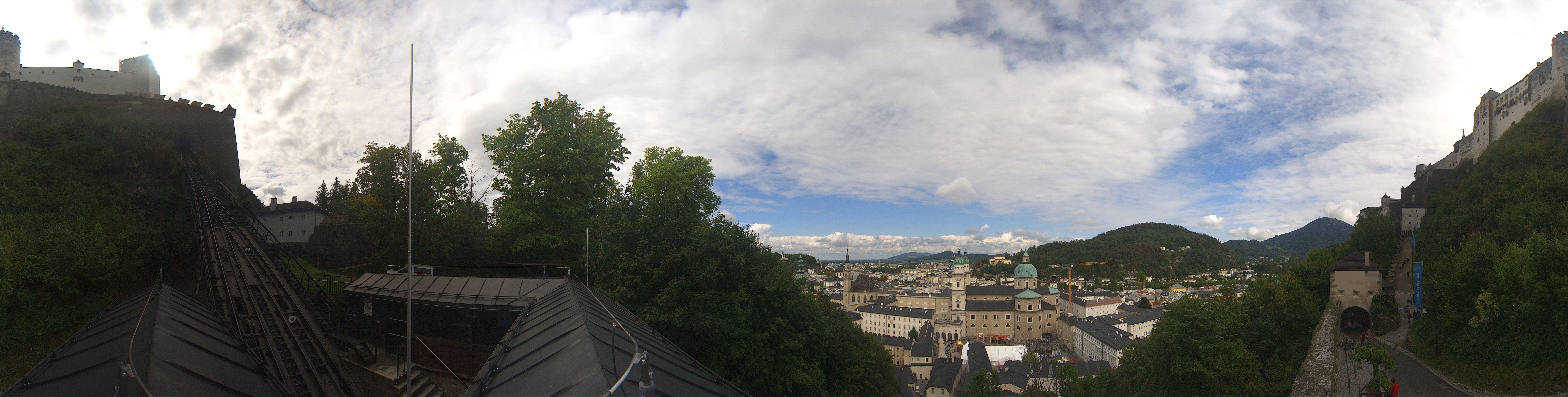 Archived image Webcam Panoramic view from Salzburg funicular