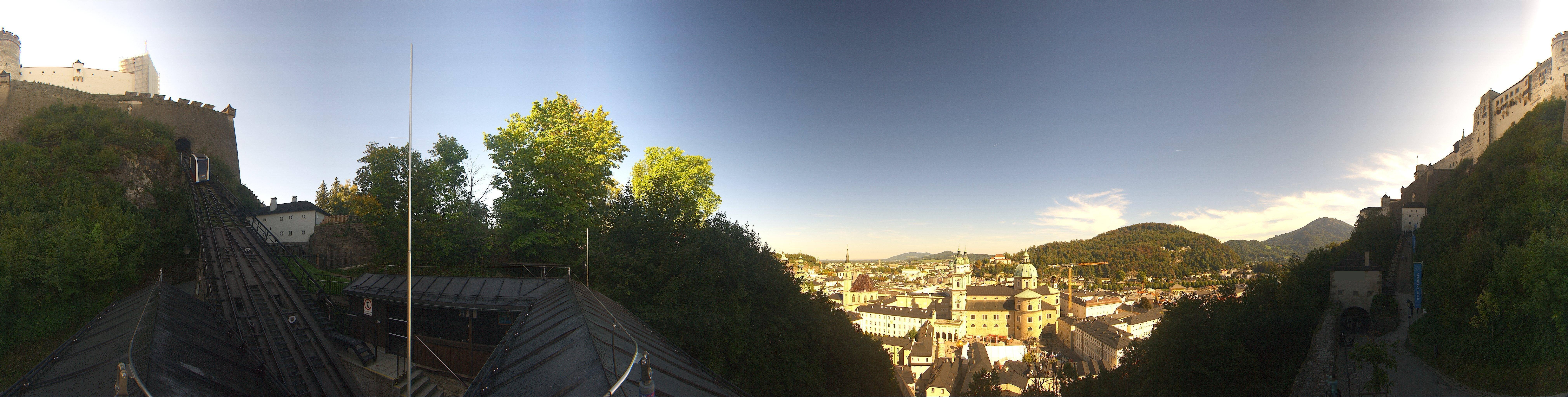 Archived image Webcam Panoramic view from Salzburg funicular