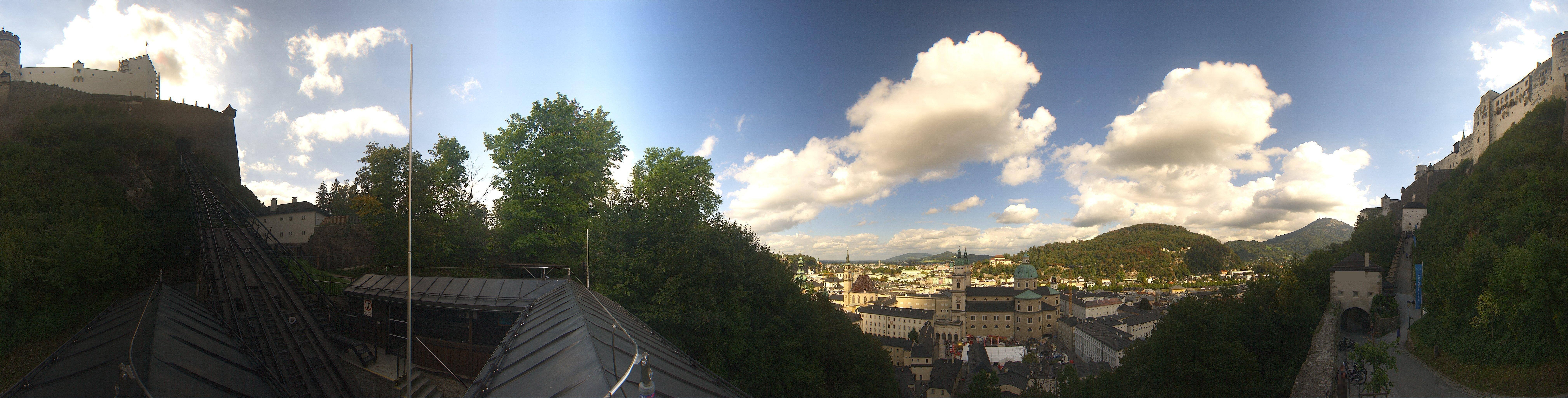 Archived image Webcam Panoramic view from Salzburg funicular