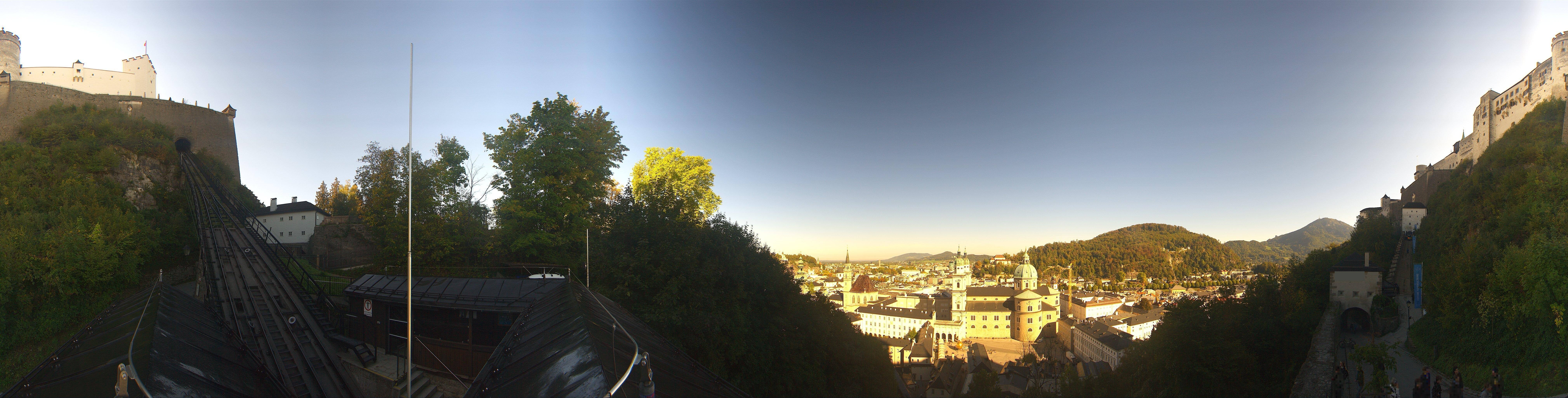 Archived image Webcam Panoramic view from Salzburg funicular
