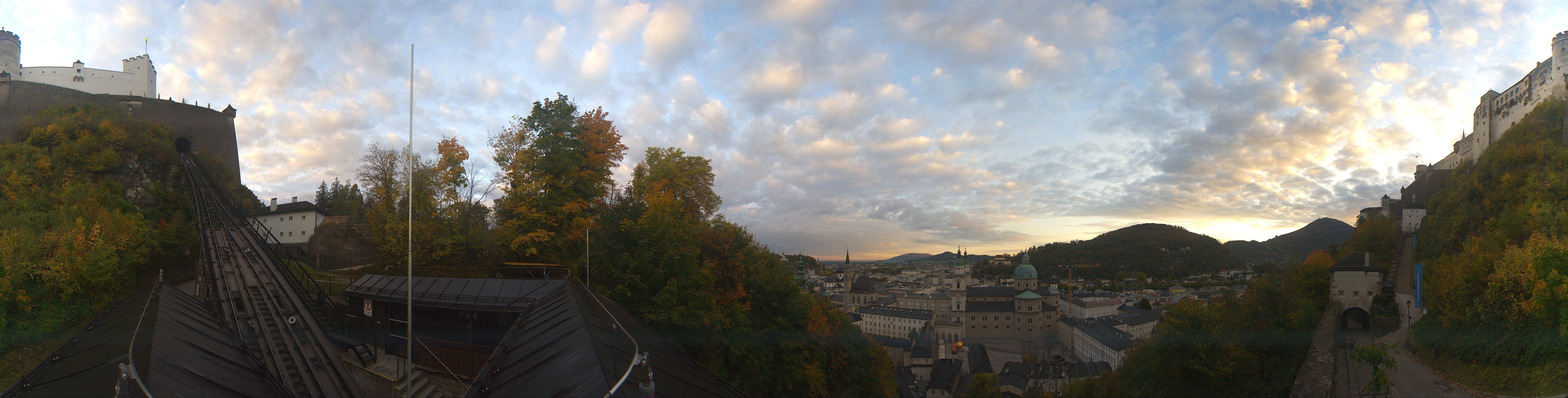 Archived image Webcam Panoramic view from Salzburg funicular