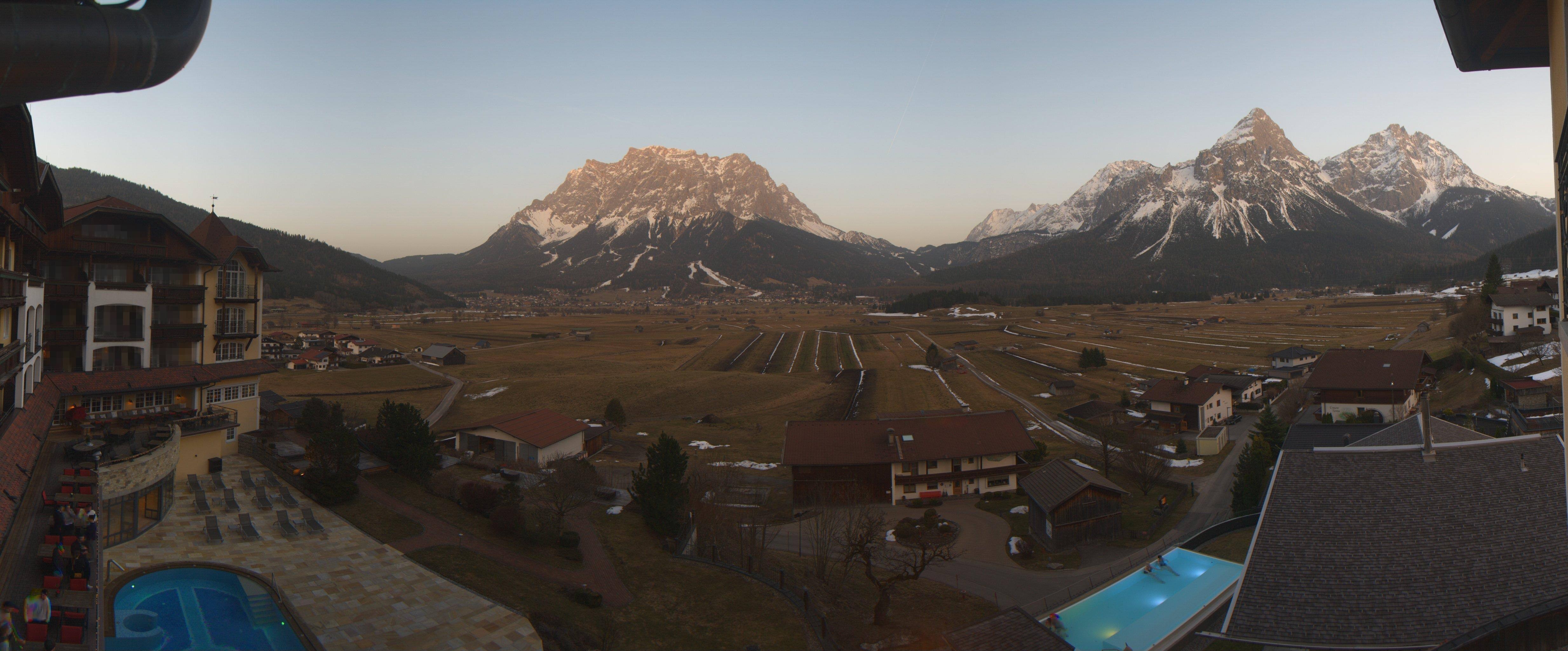 Archiv Foto Webcam Panoramablick Zugspitze