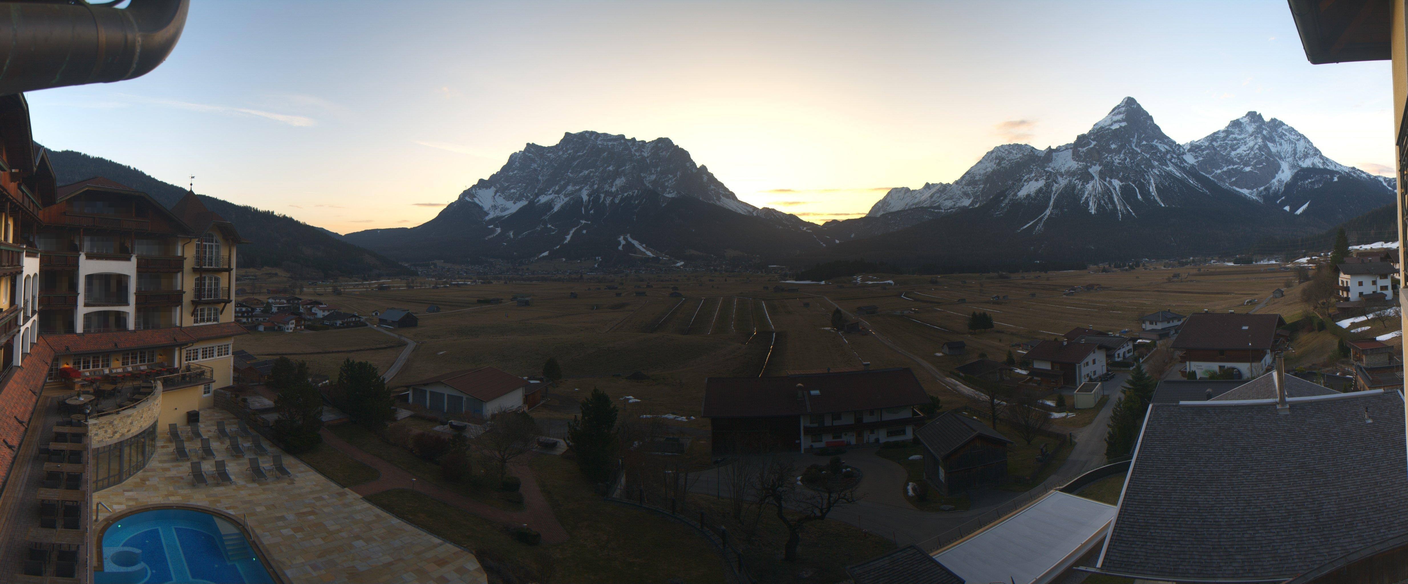 Archiv Foto Webcam Panoramablick Zugspitze