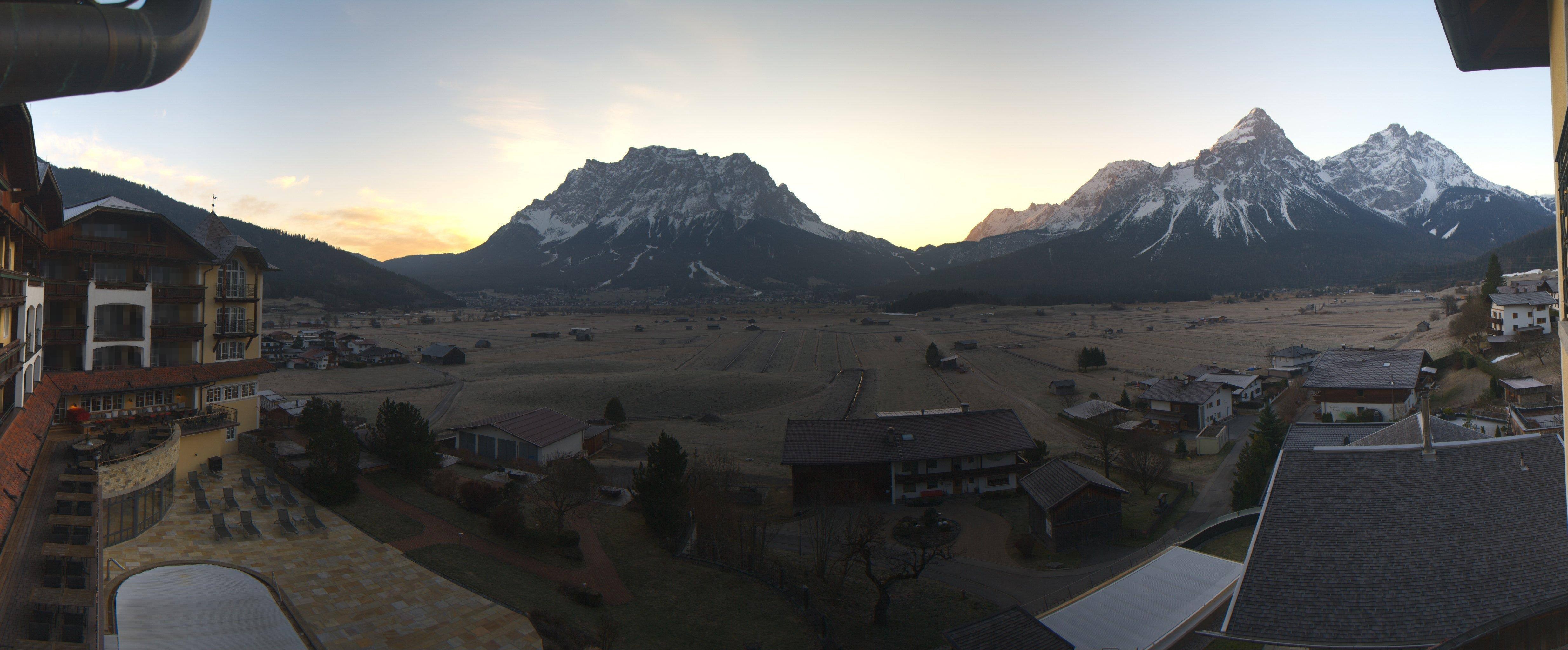 Archiv Foto Webcam Panoramablick Zugspitze