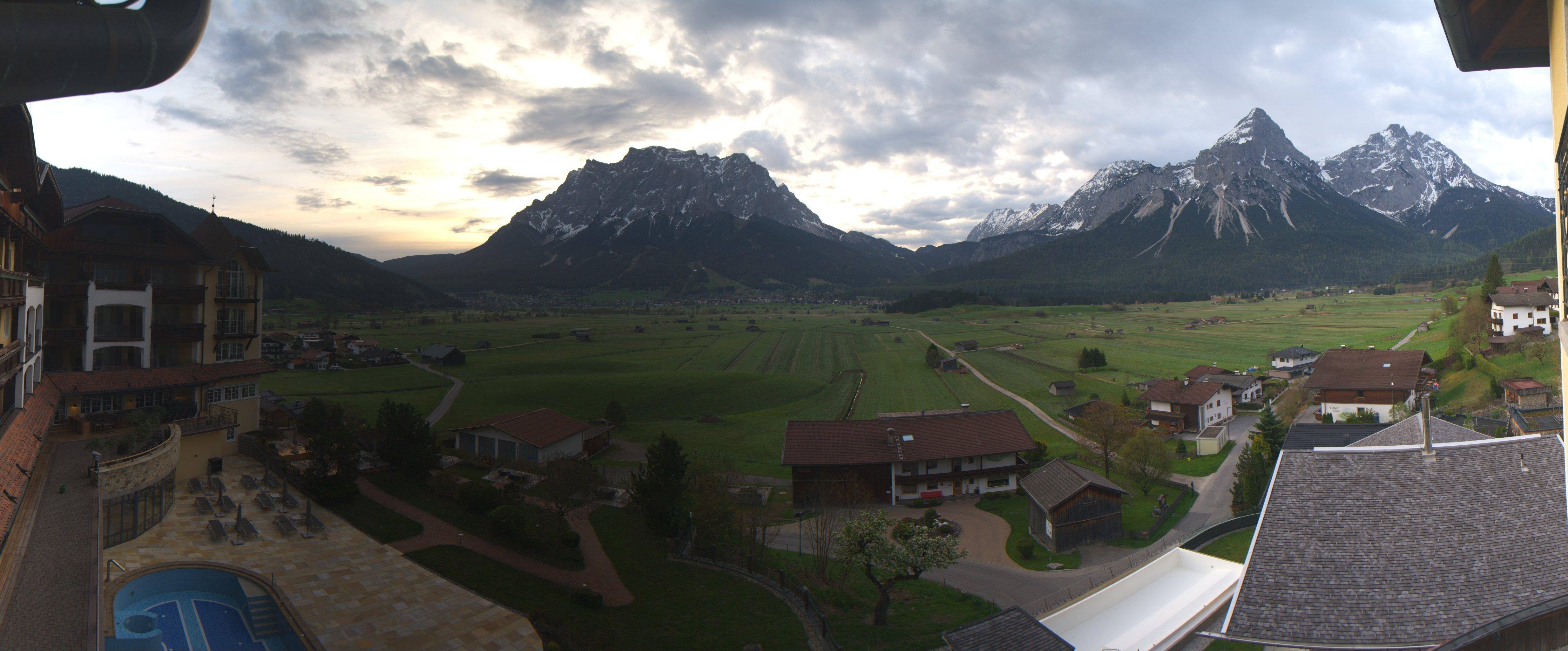 Archiv Foto Webcam Panoramablick Zugspitze