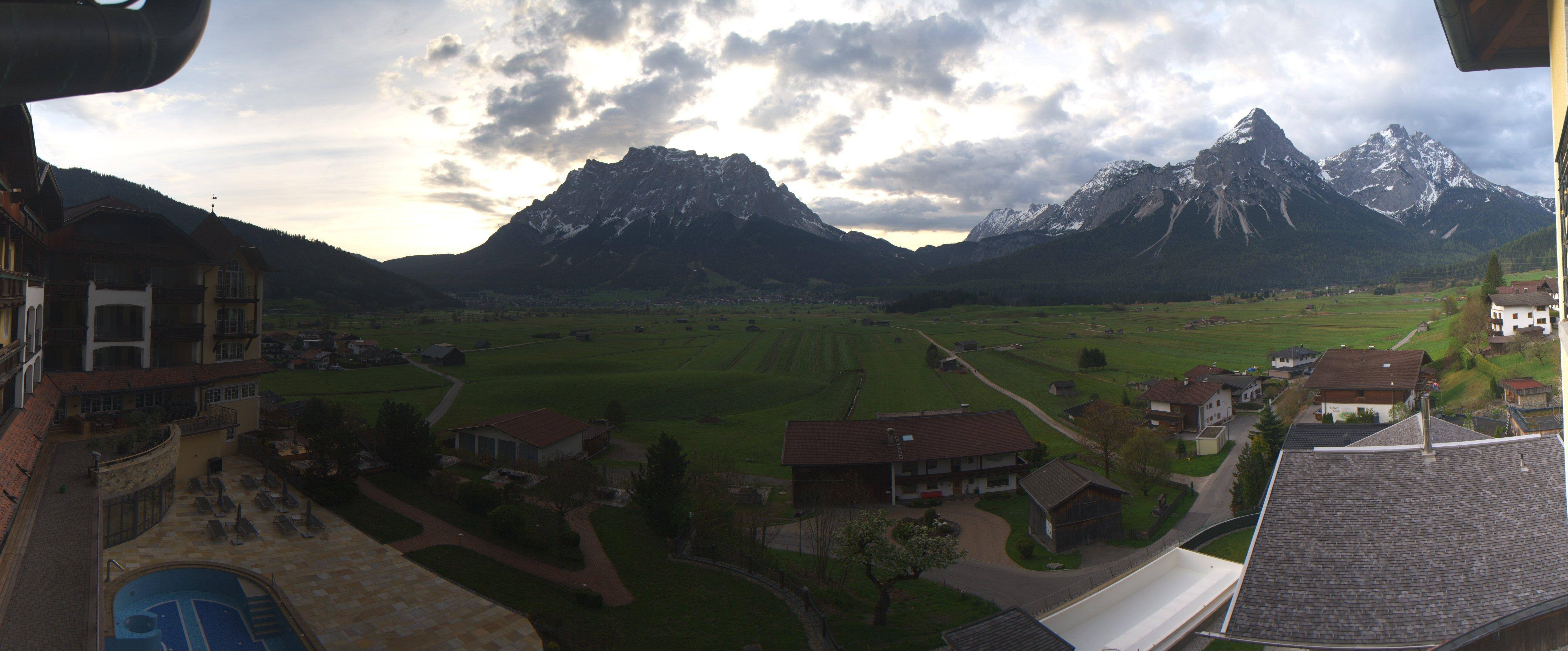 Archiv Foto Webcam Panoramablick Zugspitze