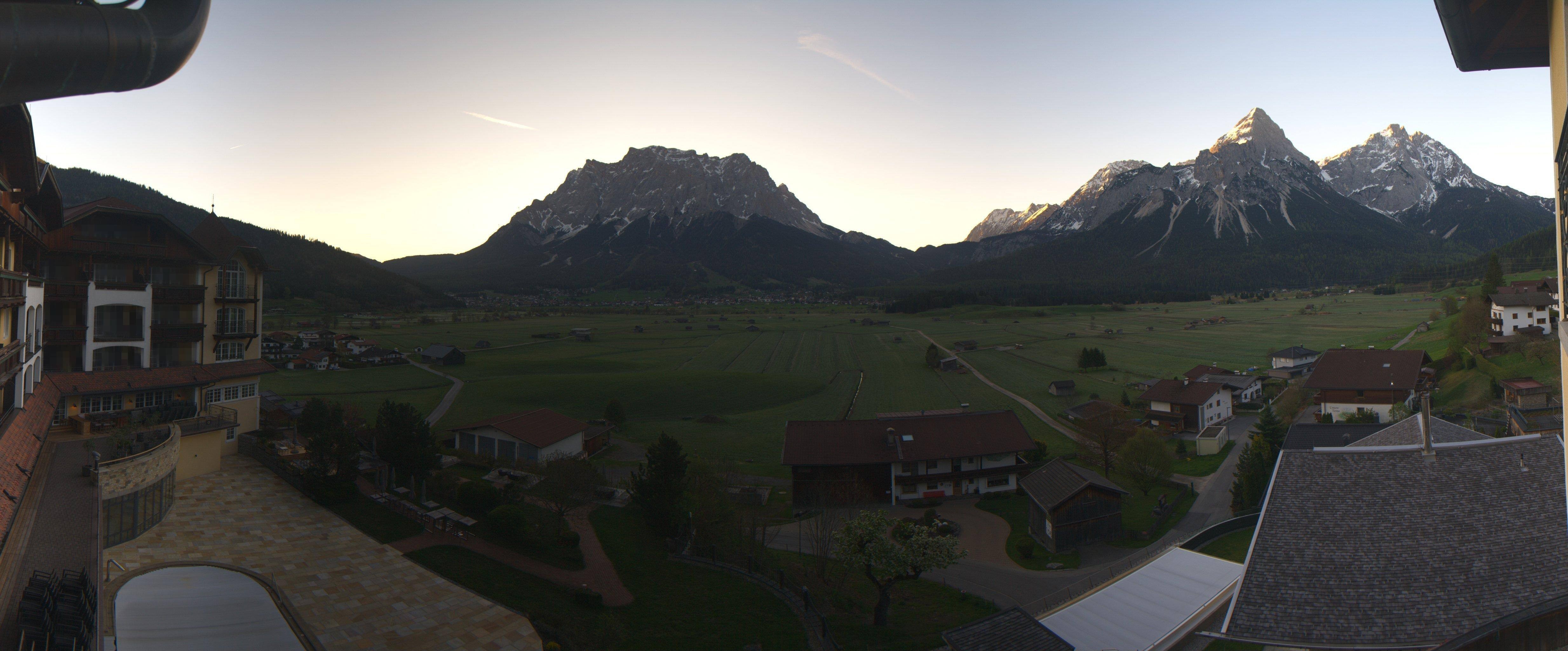 Archiv Foto Webcam Panoramablick Zugspitze