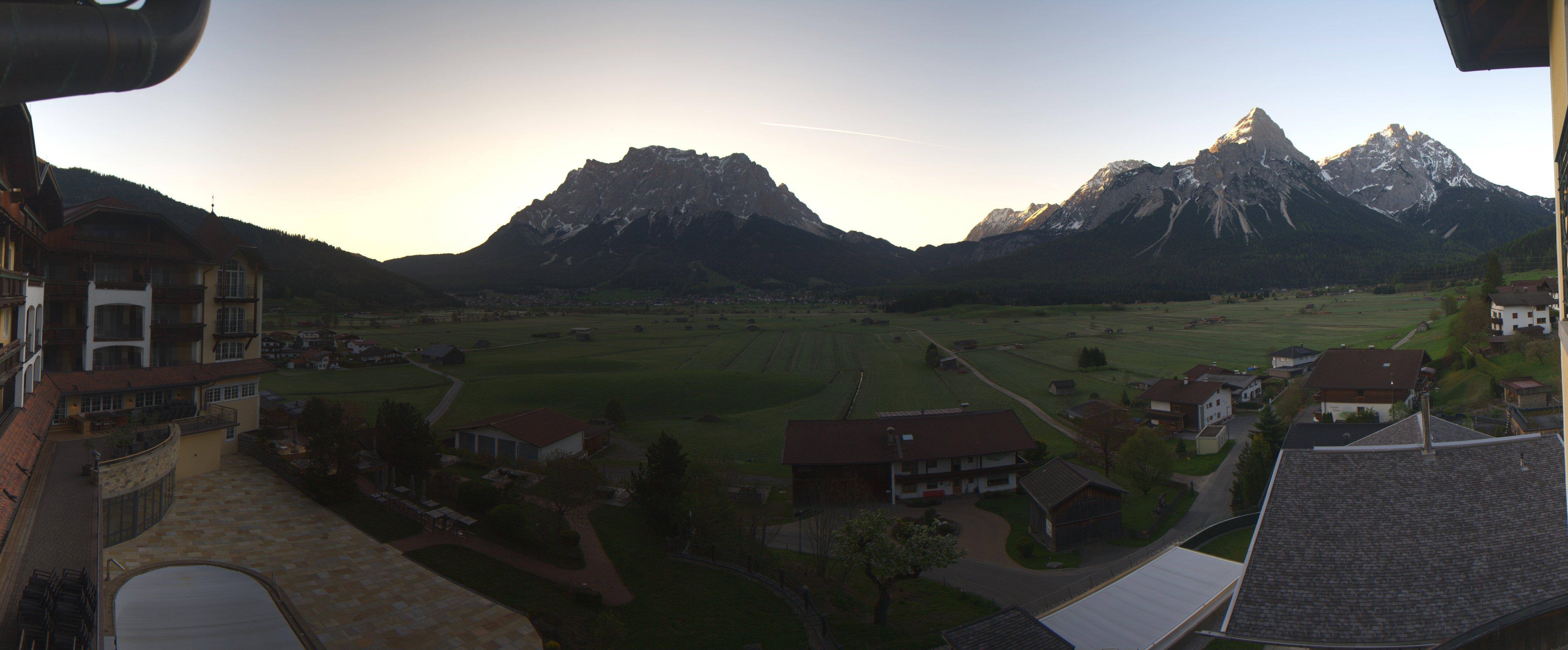 Archiv Foto Webcam Panoramablick Zugspitze