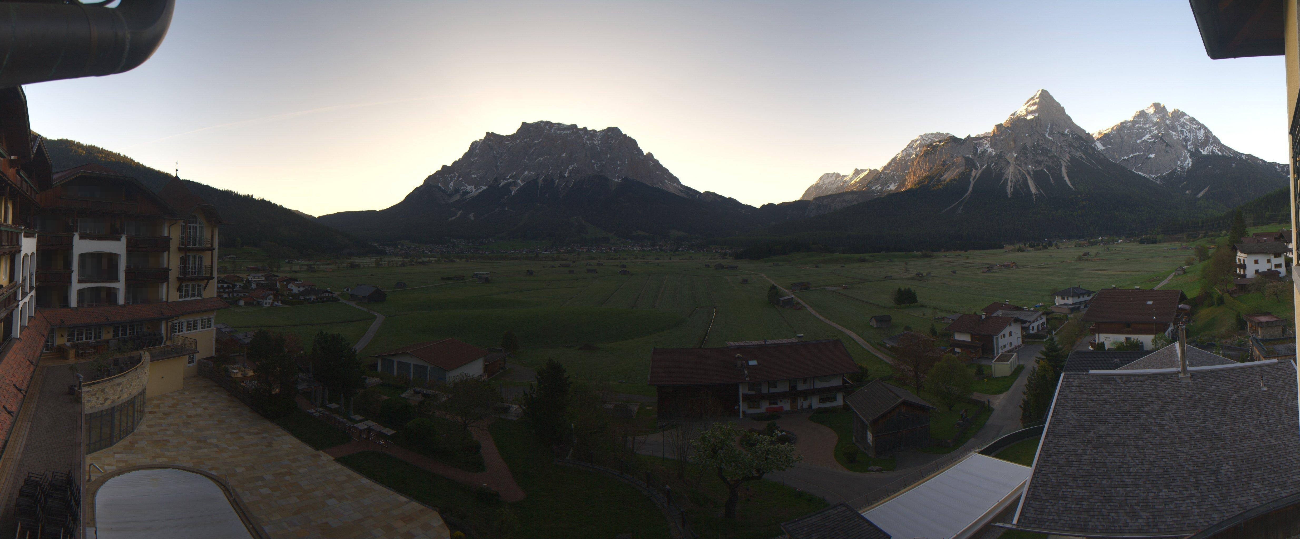 Archiv Foto Webcam Panoramablick Zugspitze