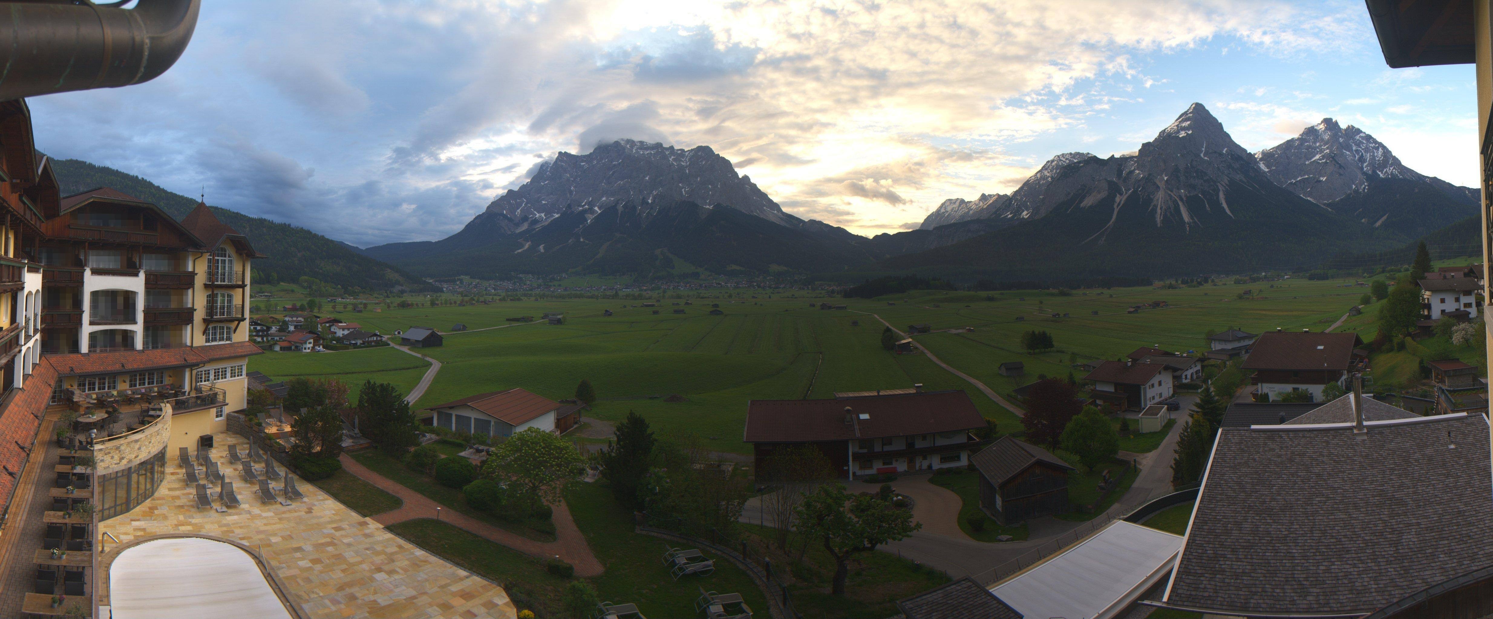 Archived image Webcam Panoramic view Hotel Post Lermoos