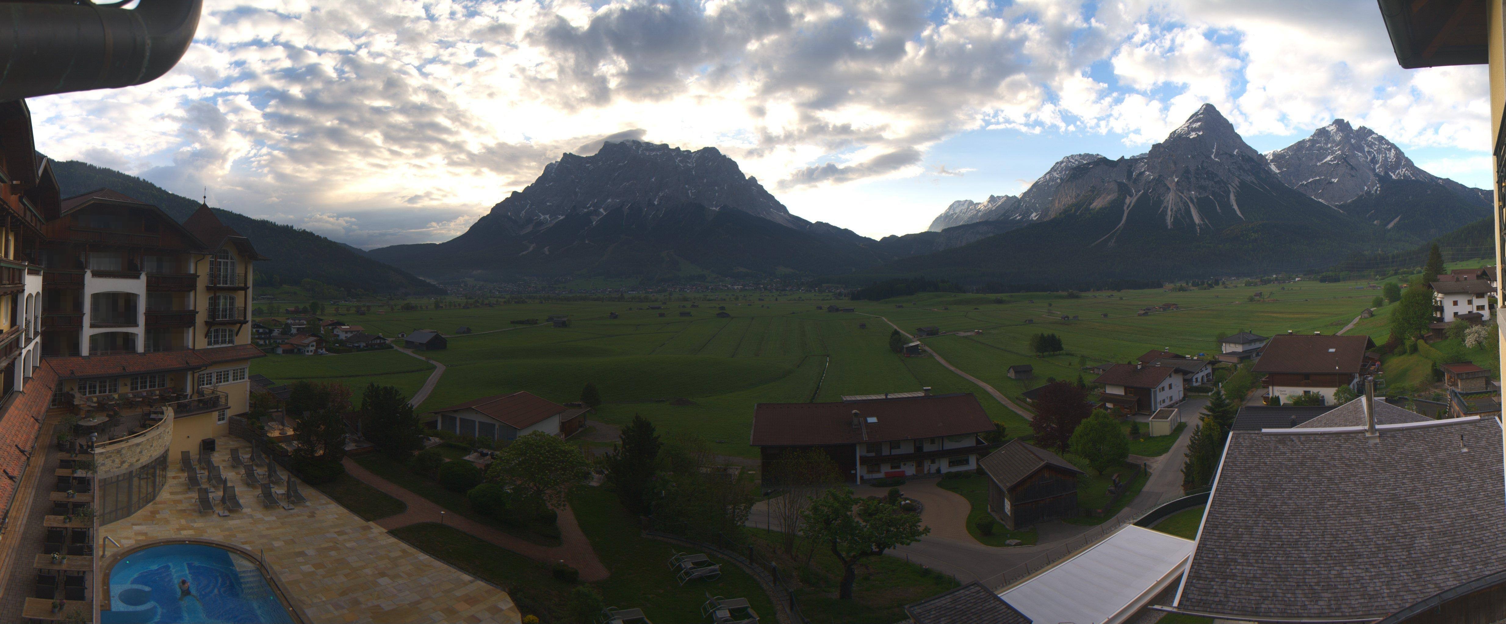 Archived image Webcam Panoramic view Hotel Post Lermoos