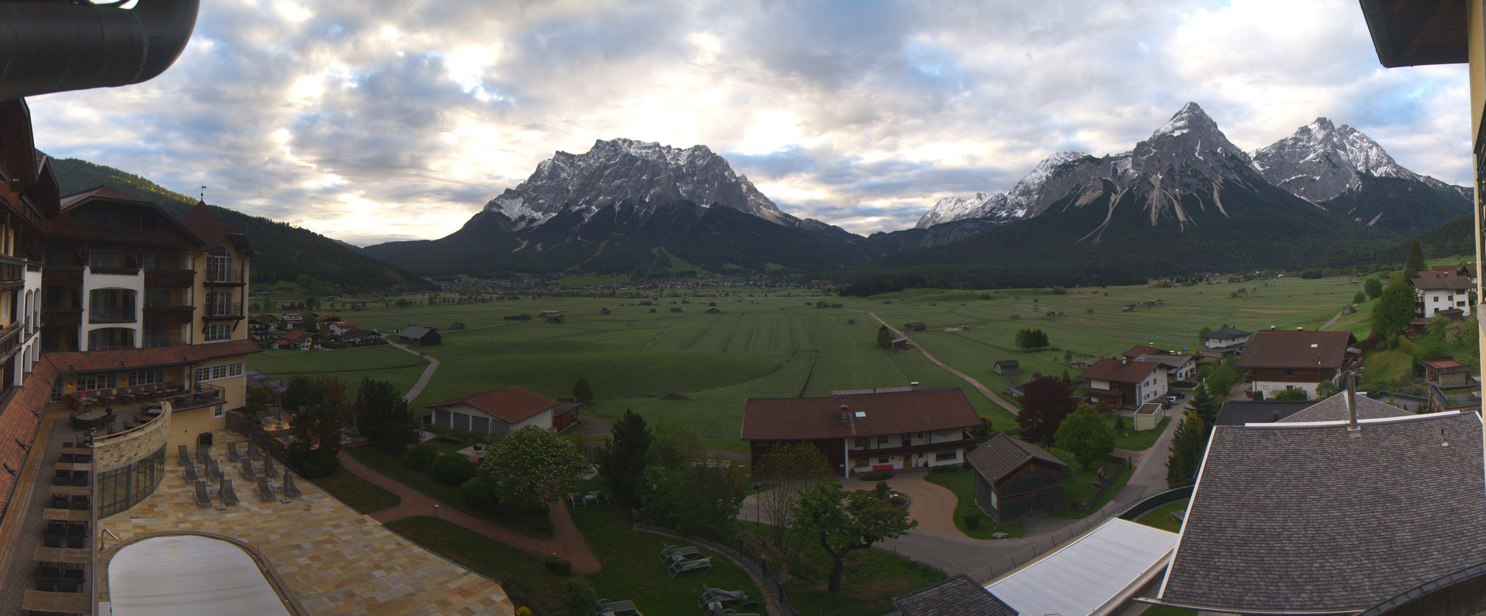 Archiv Foto Webcam Panoramablick Zugspitze