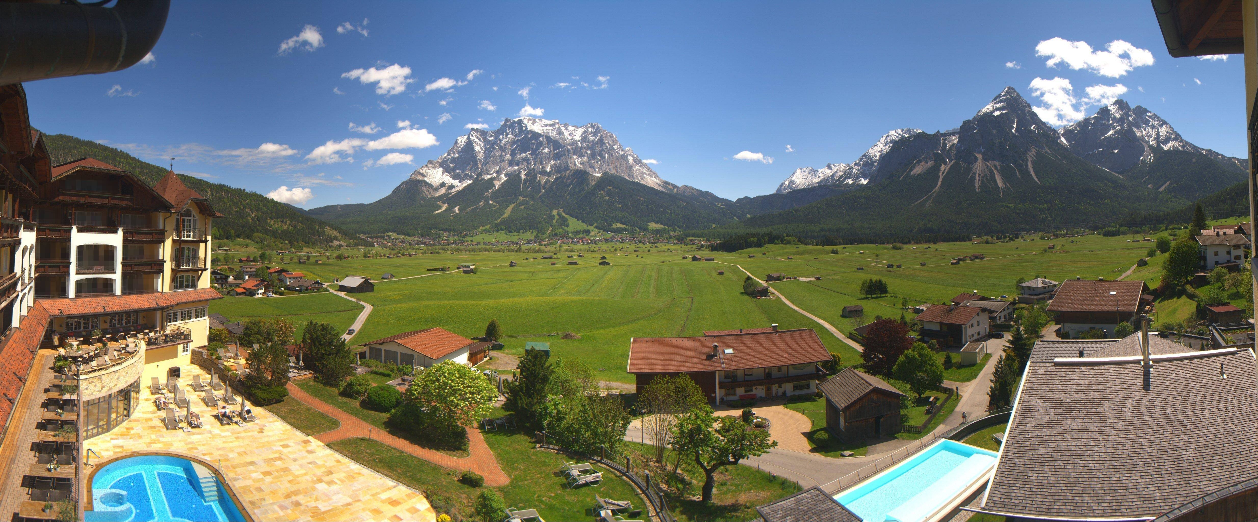 Archiv Foto Webcam Panoramablick Zugspitze