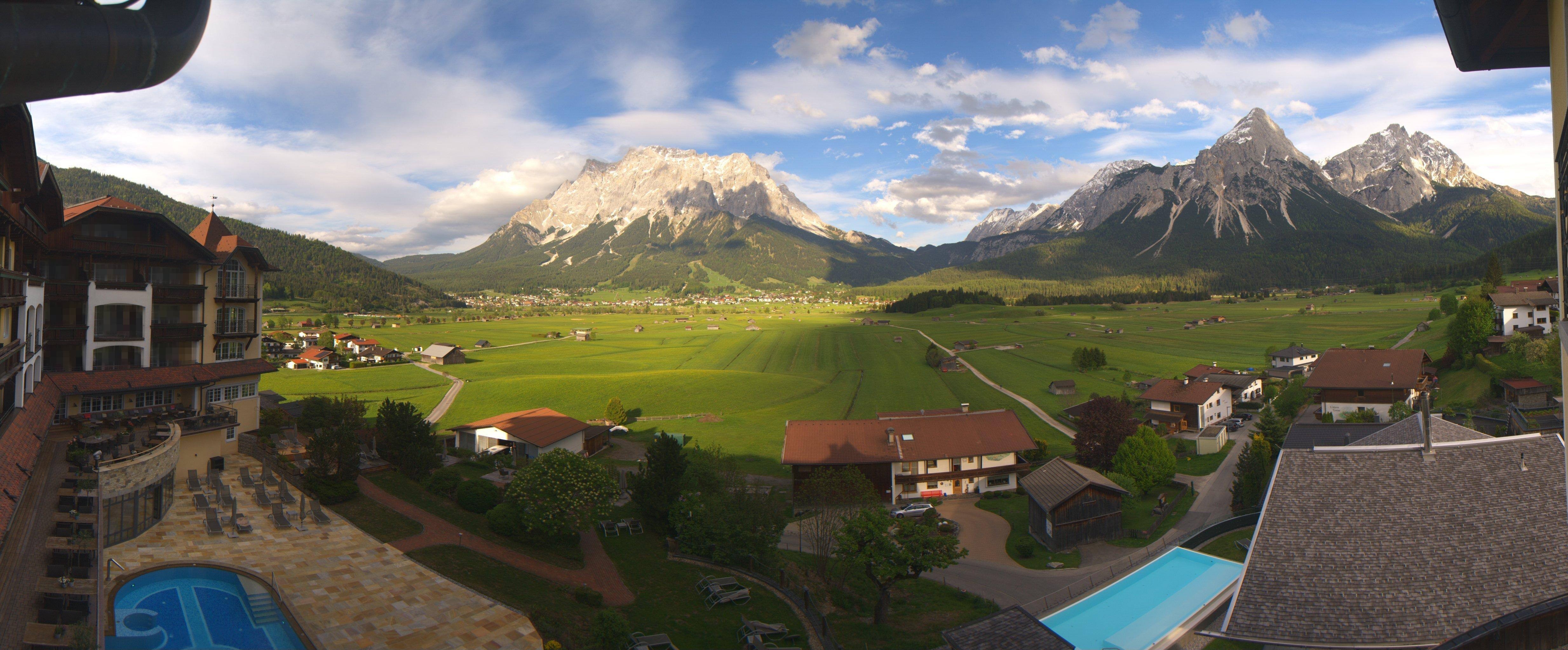 Archiv Foto Webcam Panoramablick Zugspitze